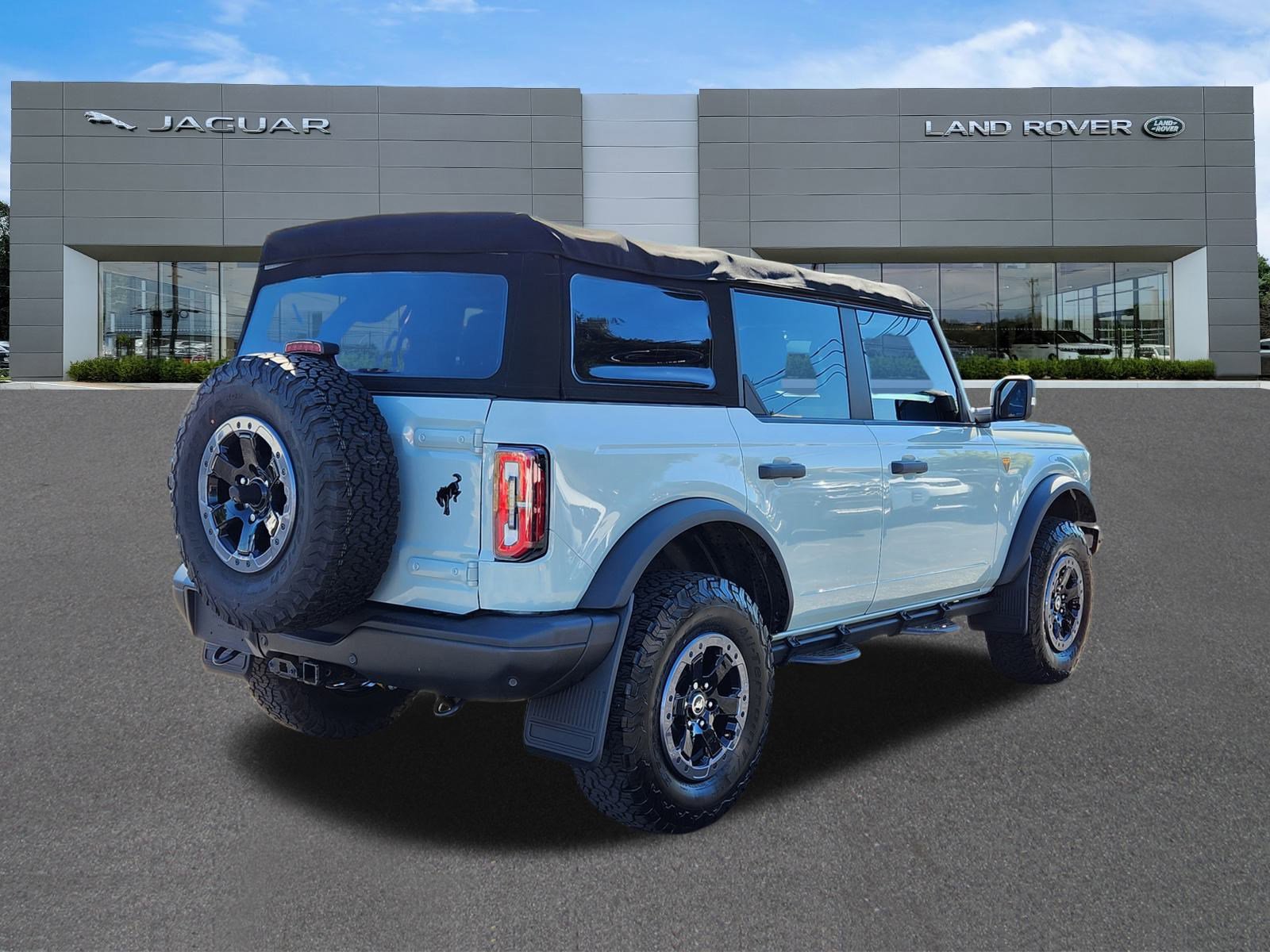 2022 Ford Bronco Badlands photo 4