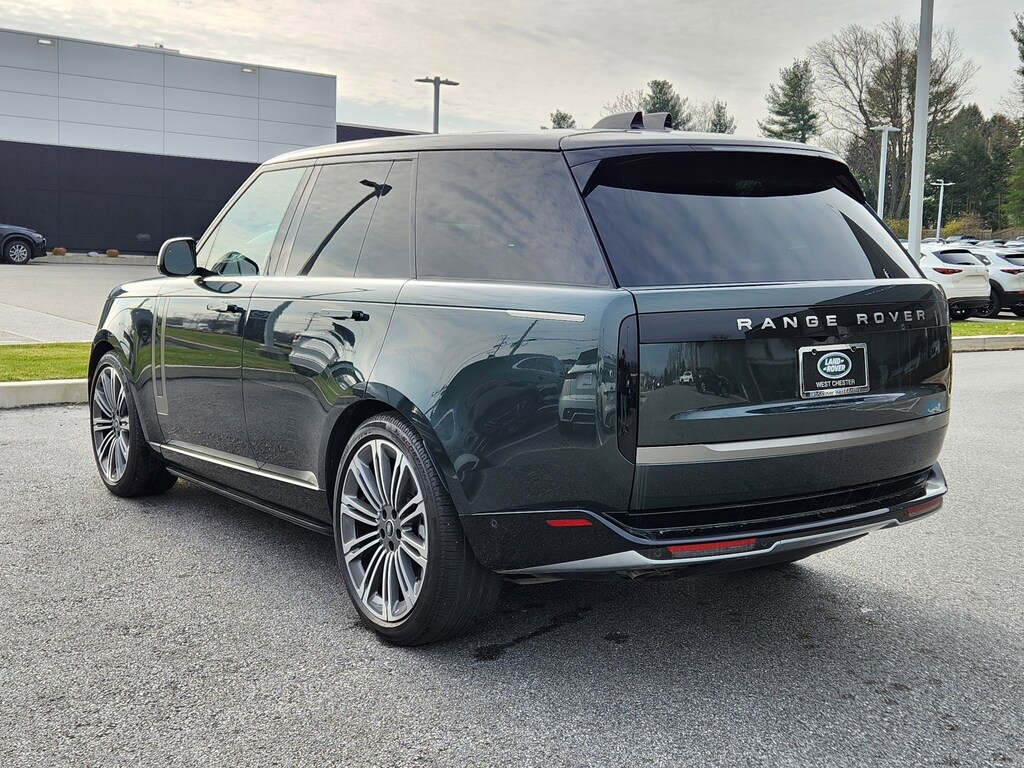 Used 2025 Land Rover Range Rover P530 SE SUV