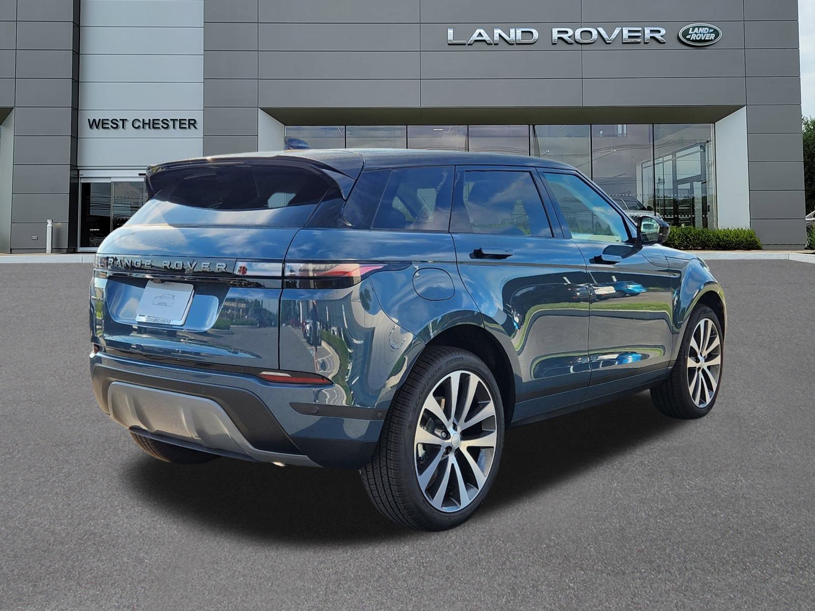 2024 Land Rover Range Rover Evoque S photo 4