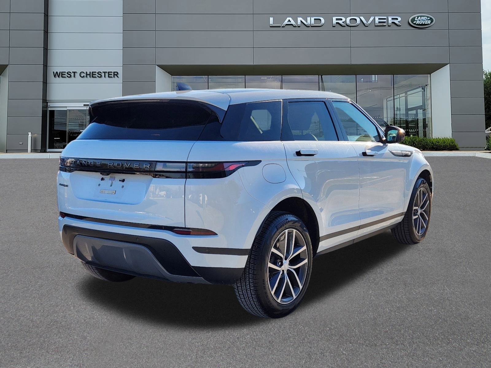 2024 Land Rover Range Rover Evoque S photo 4