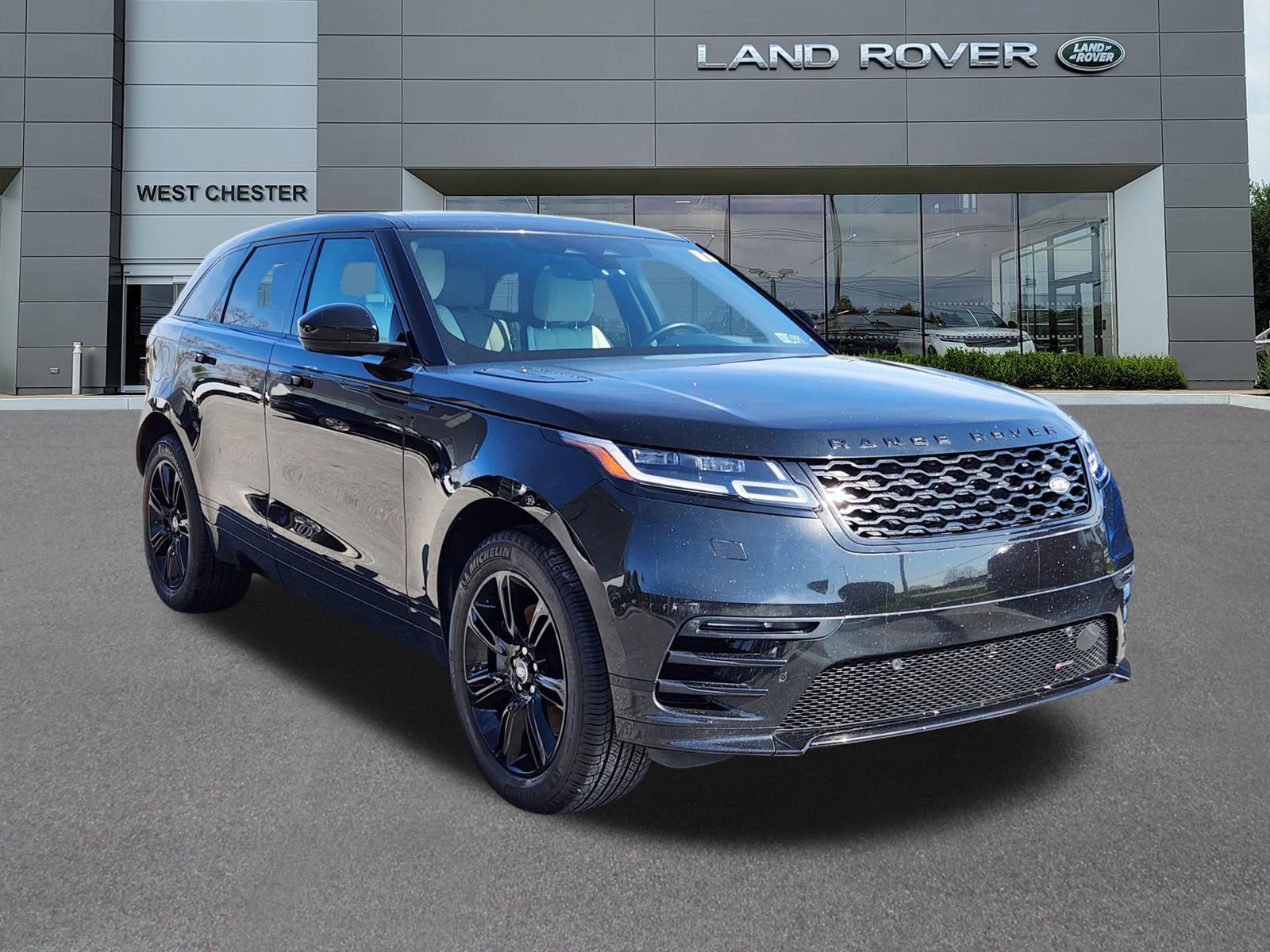 2023 Land Rover Range Rover Velar R-Dynamic S photo 2