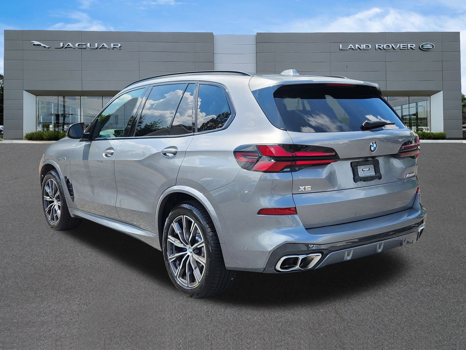 2024 Bmw X5 M60i photo 3