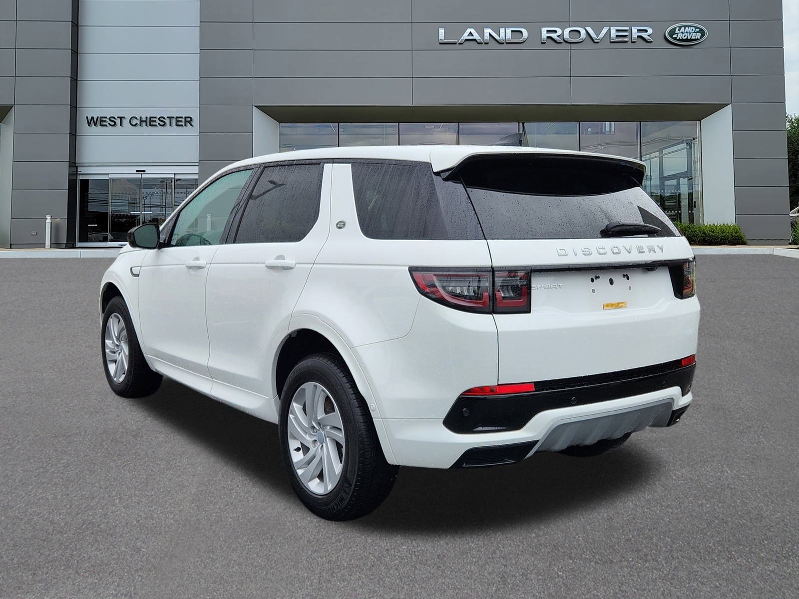 2025 Land Rover Discovery Sport S photo 3