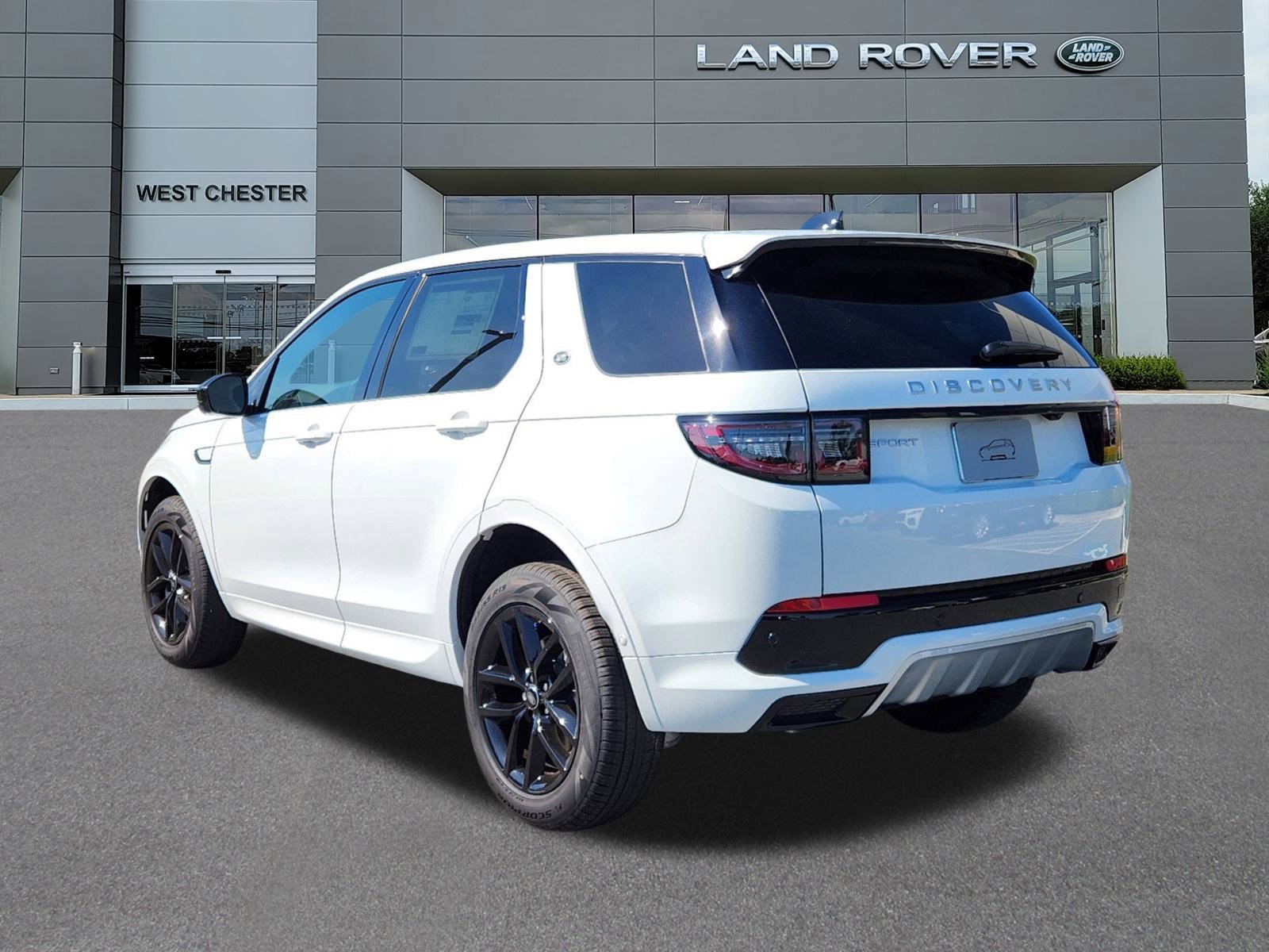 2024 Land Rover Discovery Sport S photo 3