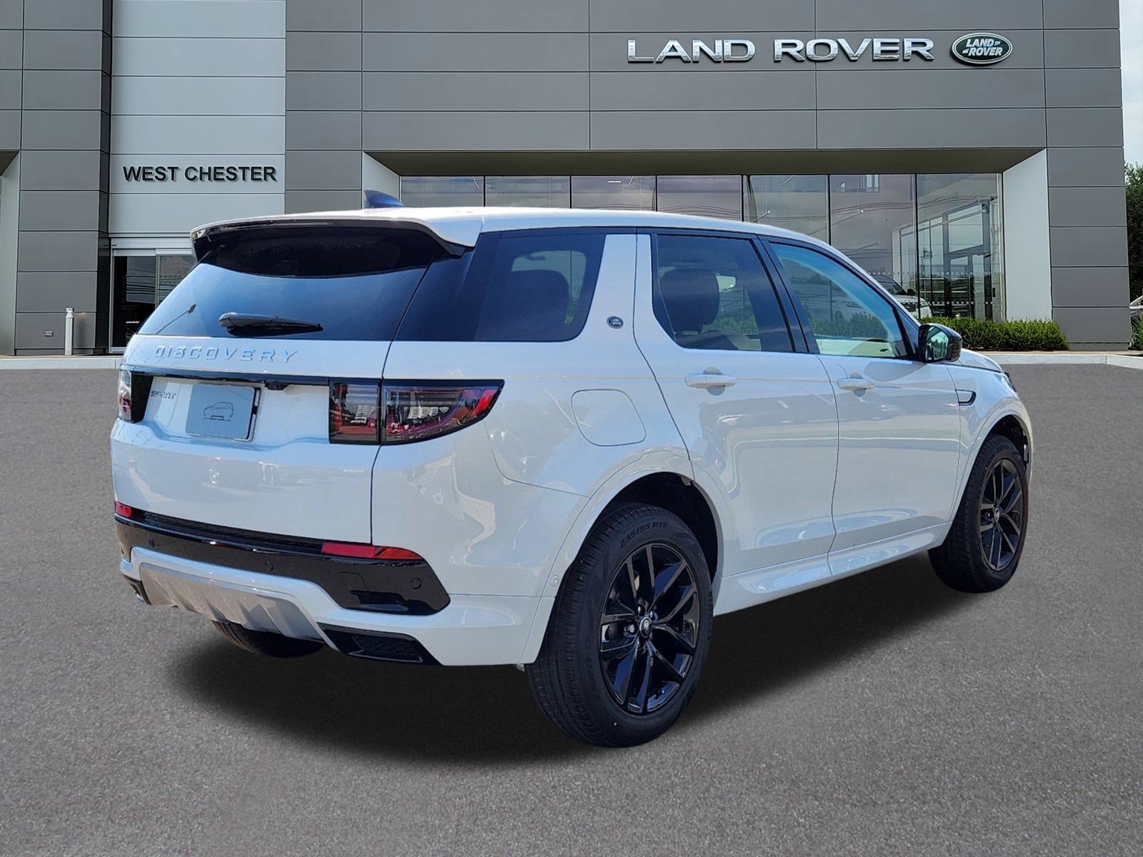 2024 Land Rover Discovery Sport S photo 4
