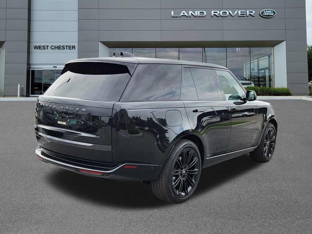 Certified 2024 Land Rover Range Rover P400 SE SUV