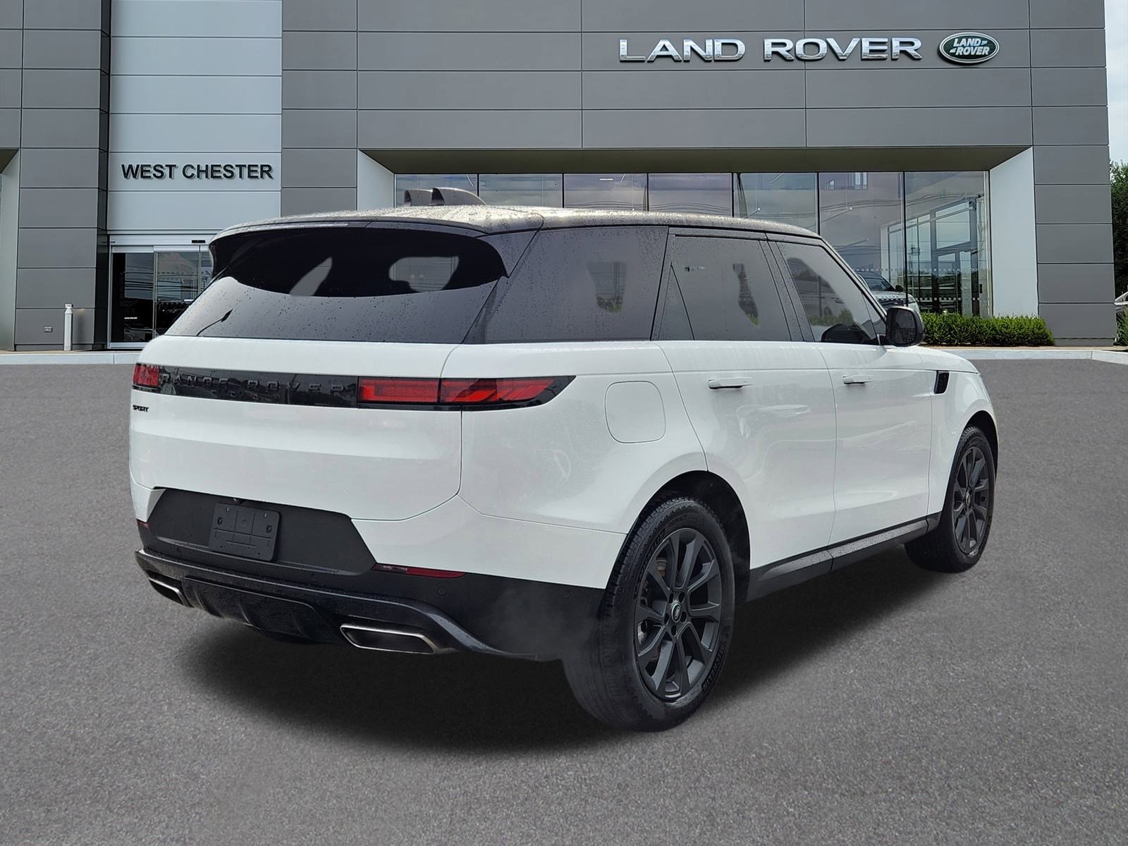 2024 Land Rover Range Rover Sport SE photo 3