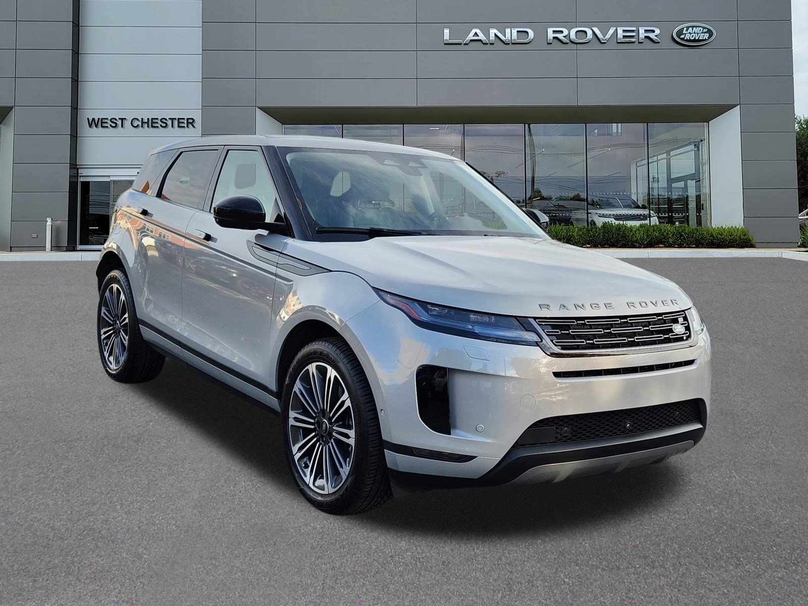 2025 Land Rover Range Rover Evoque S photo 2