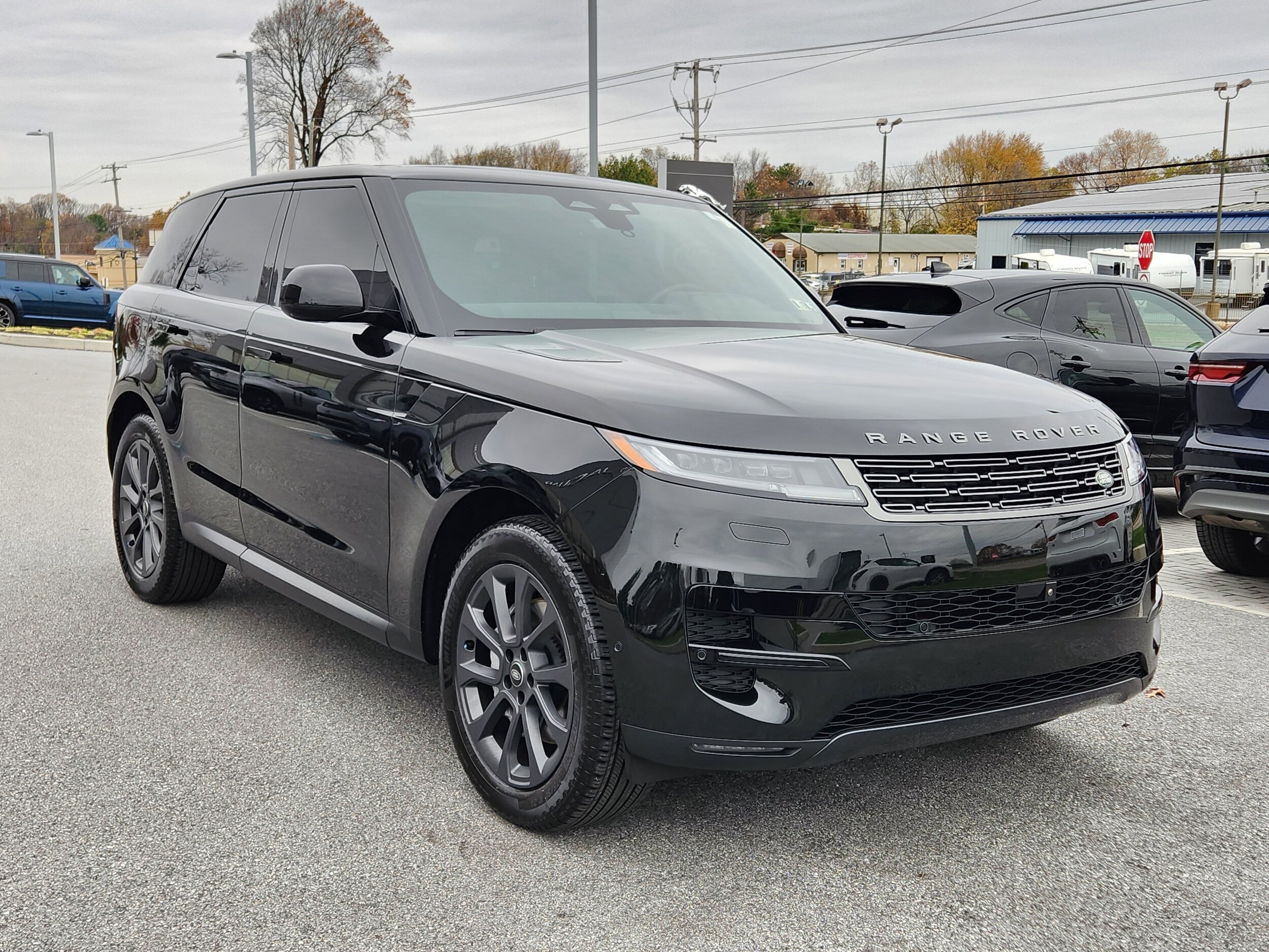 2024 Land Rover Range Rover Sport SE photo 2