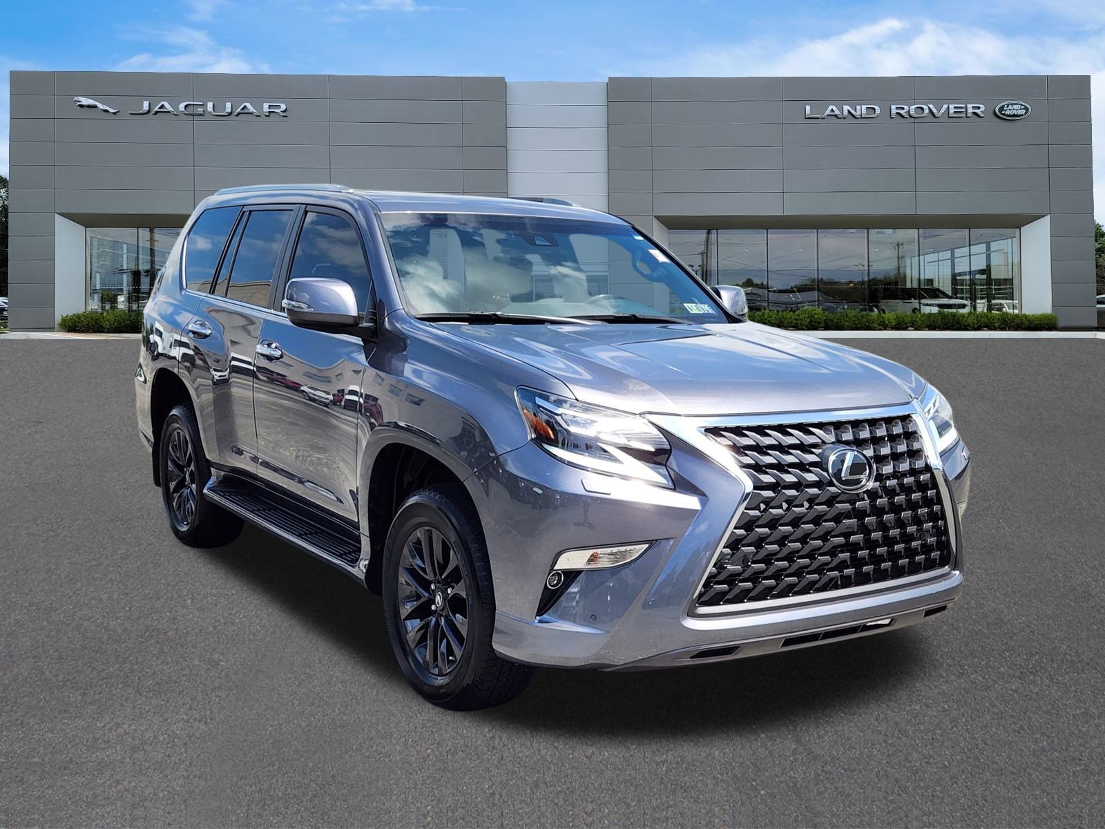 2023 Lexus GX 460 photo 2