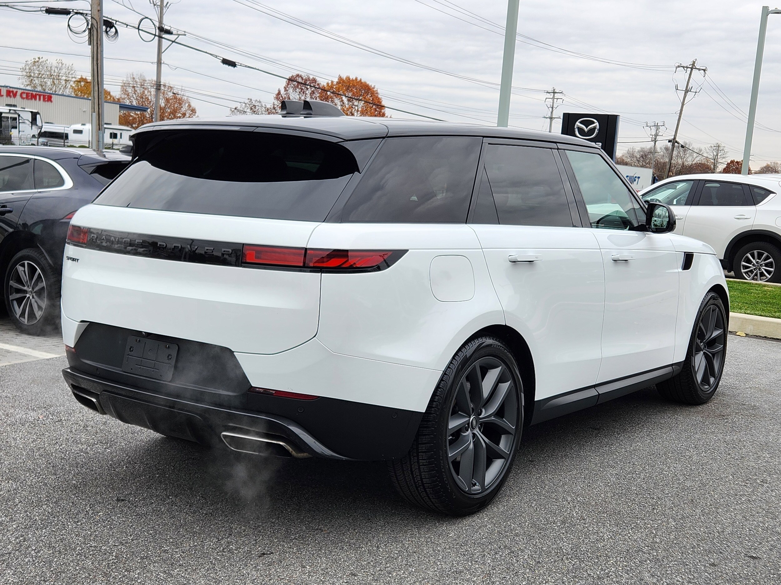 2024 Land Rover Range Rover Sport SE photo 4