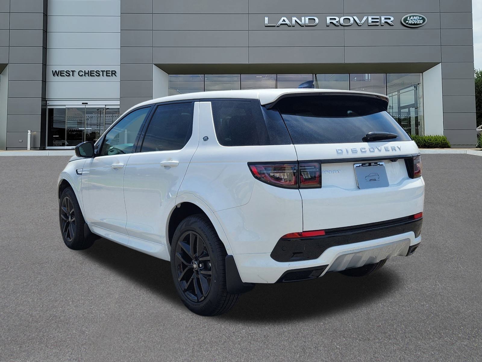 2024 Land Rover Discovery Sport S photo 3