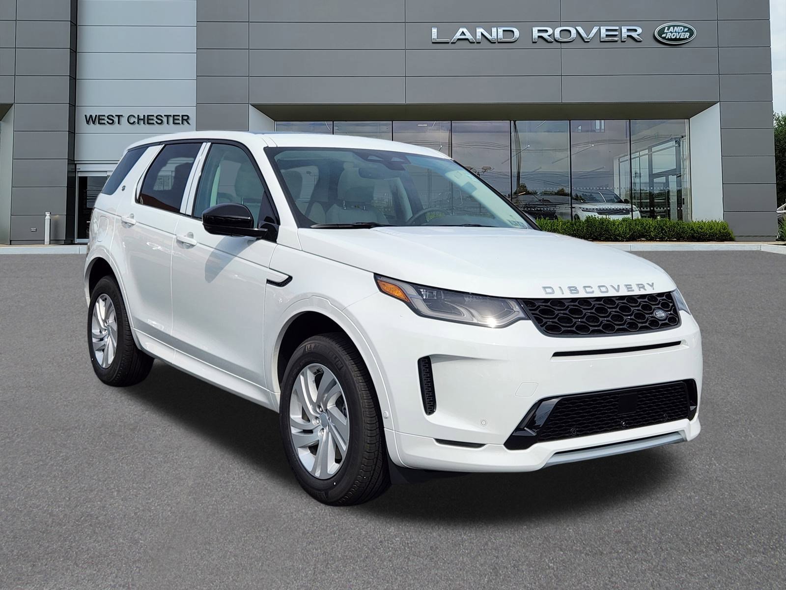 2025 Land Rover Discovery Sport S photo 2