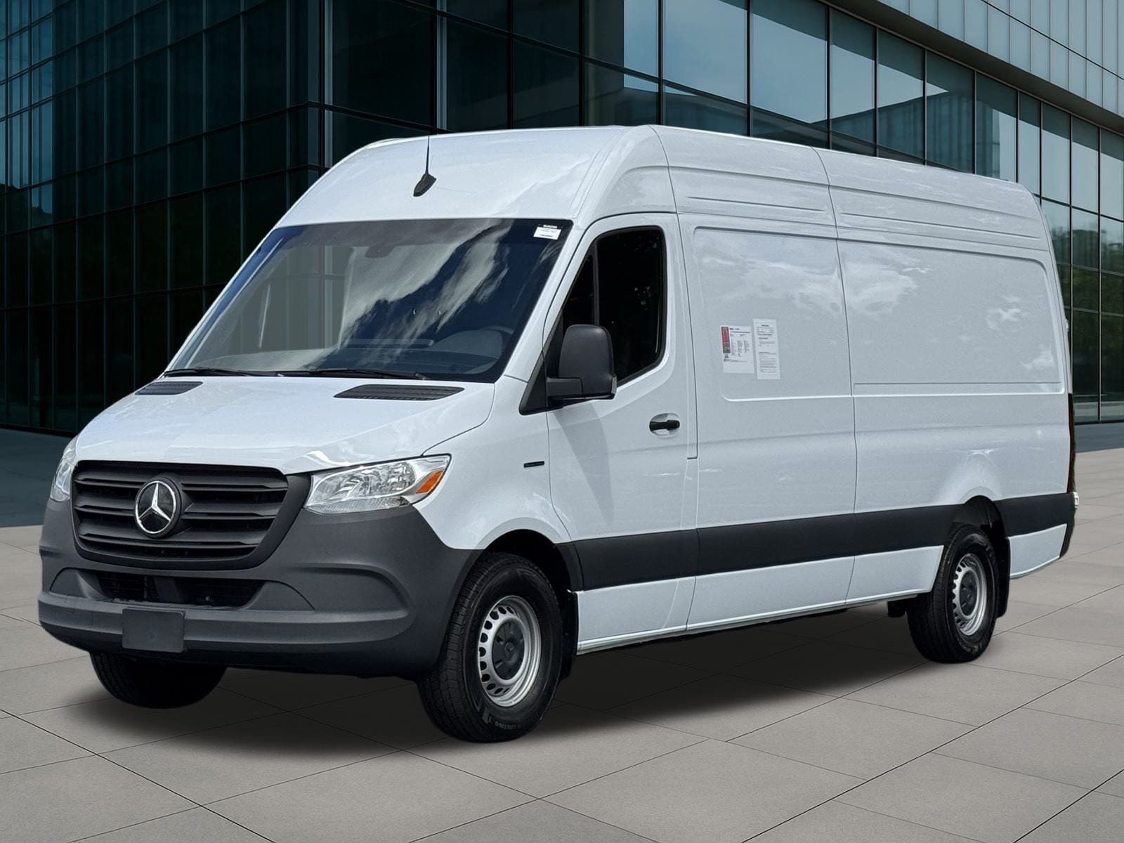 2024 Mercedes-Benz eSprinter Cargo Van Base's photo