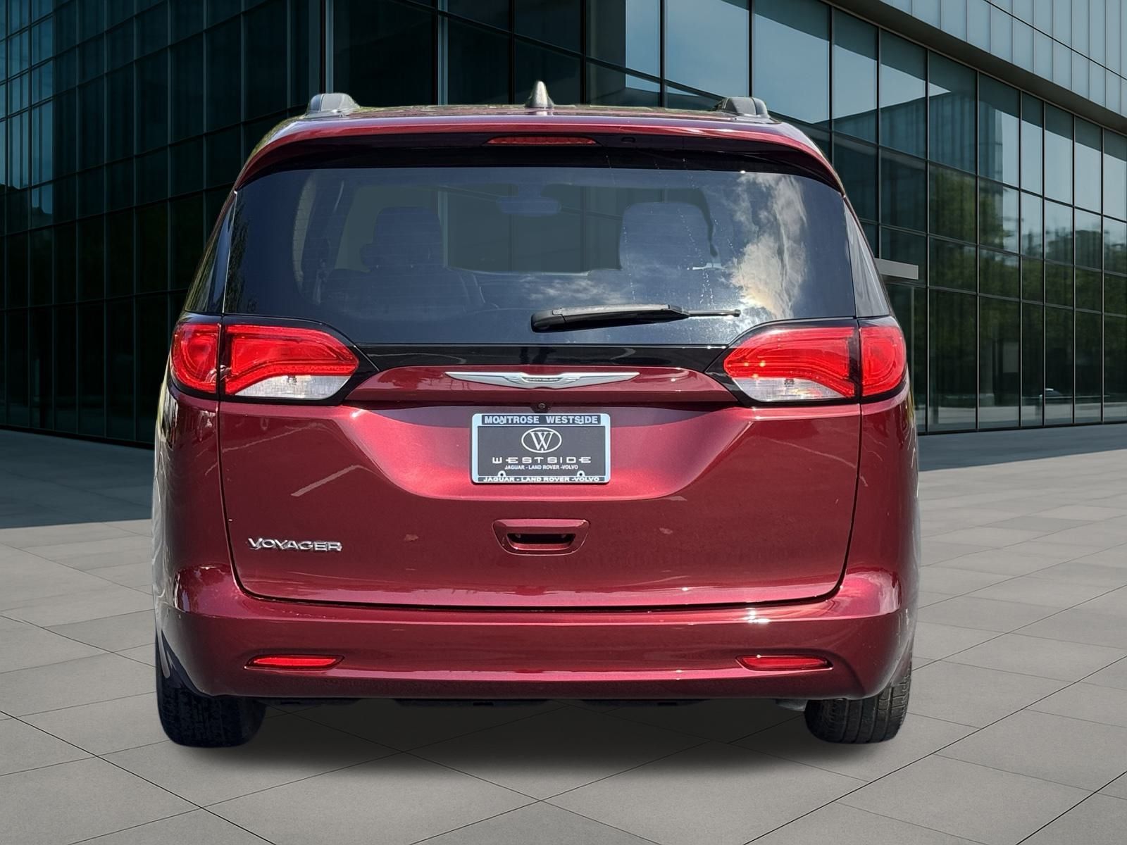 2021 Chrysler Voyager LXi photo 3
