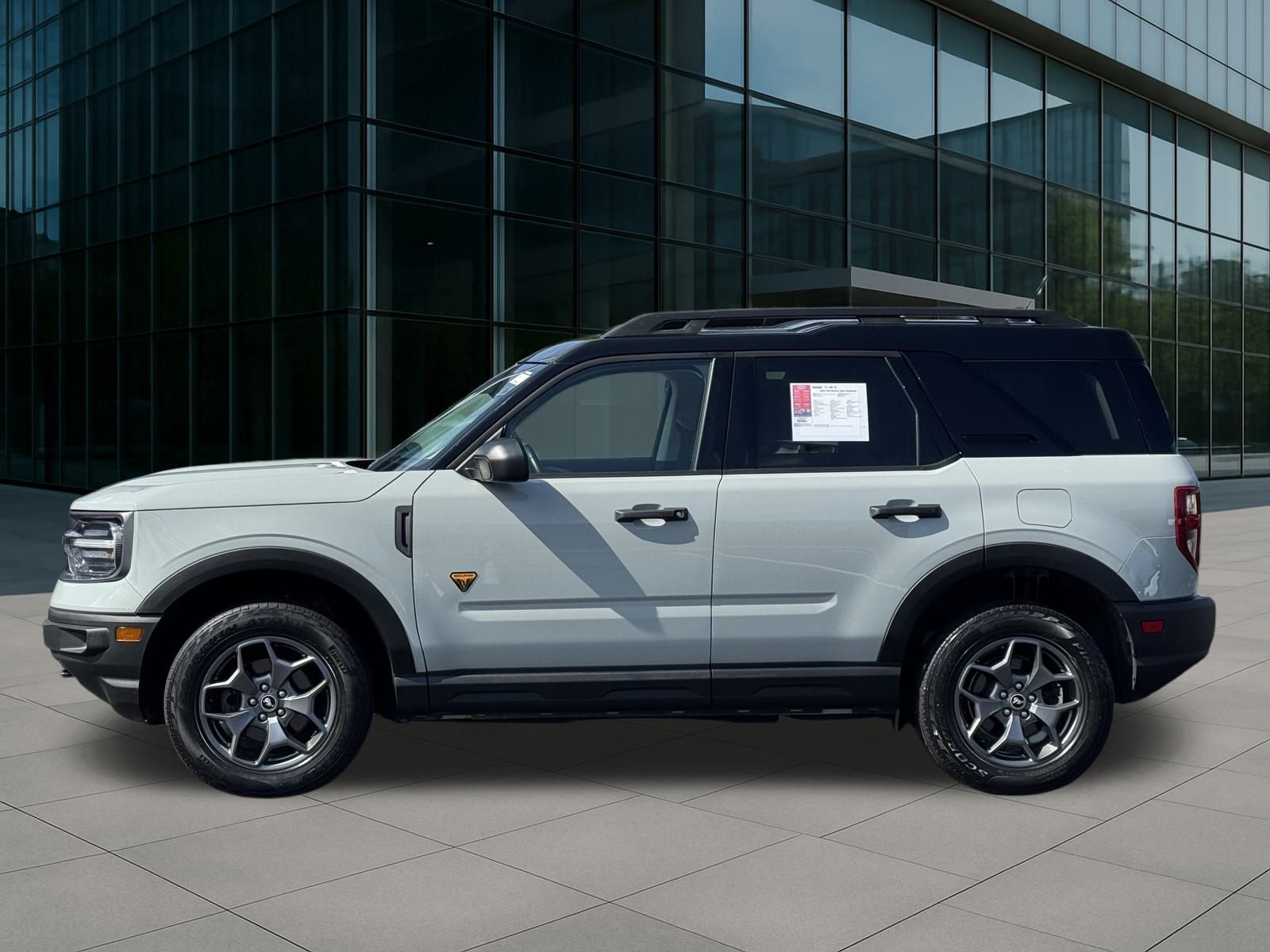 2022 Ford Bronco Sport Badlands photo 2