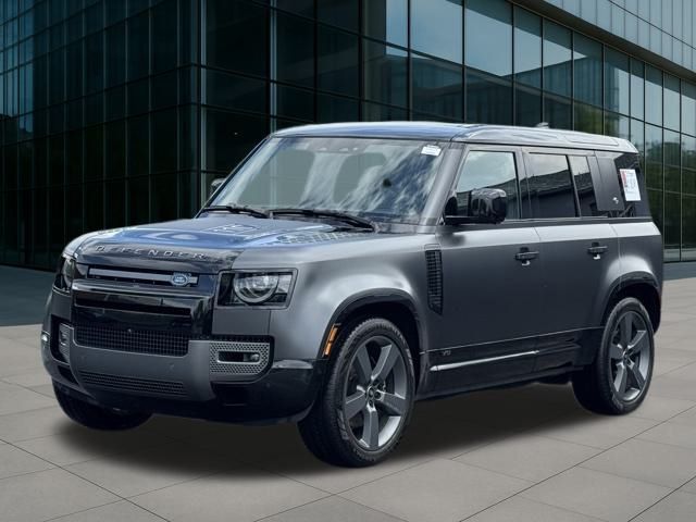 2023 Land Rover Defender V8's photo