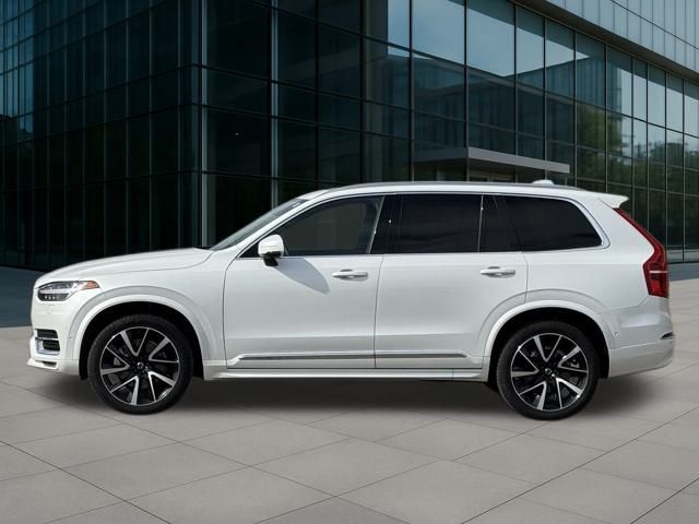2024 Volvo XC90 Plus photo 2