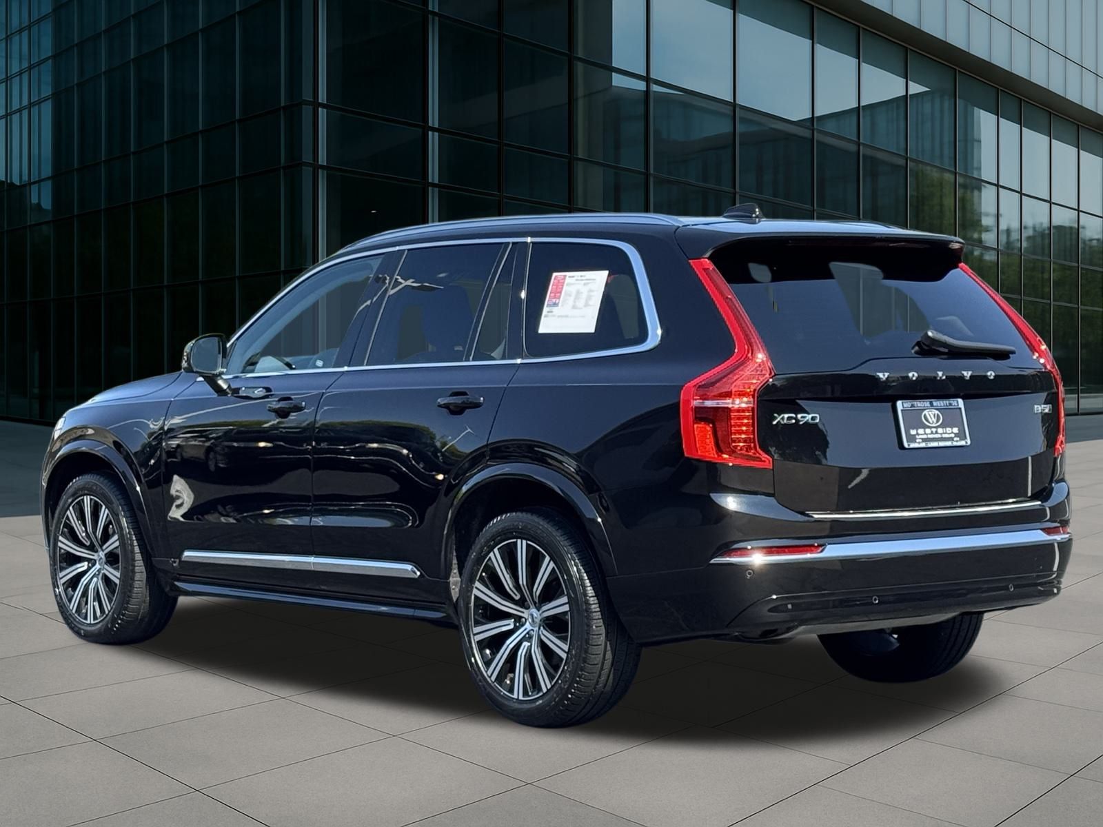 2024 Volvo XC90 B5 Core photo 3