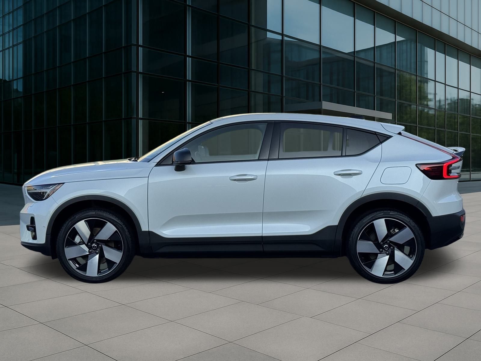 Used 2023 Volvo C40 Ultimate with VIN YV4ED3GM0P2059081 for sale in Cleveland, OH