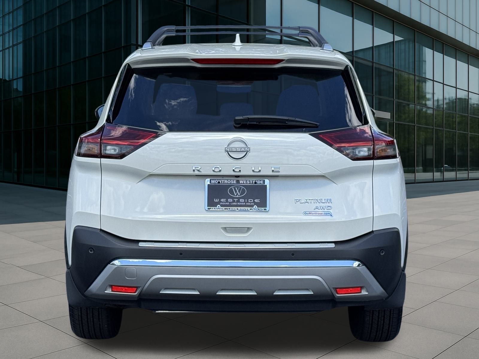 2023 Nissan Rogue Platinum photo 4