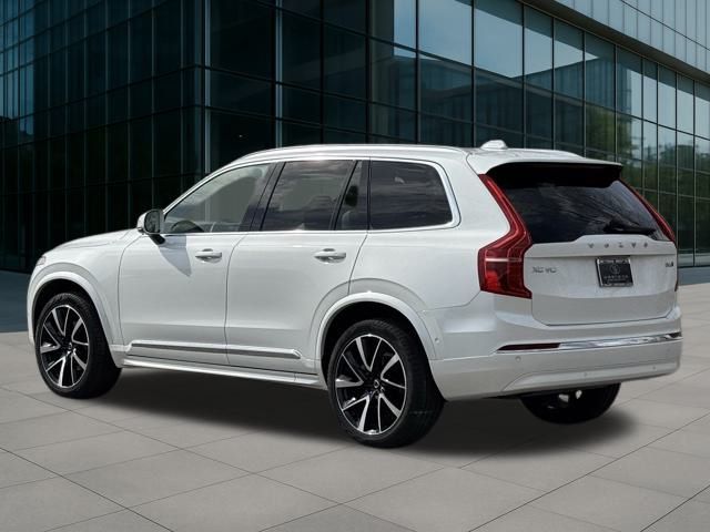 2024 Volvo XC90 Plus photo 3