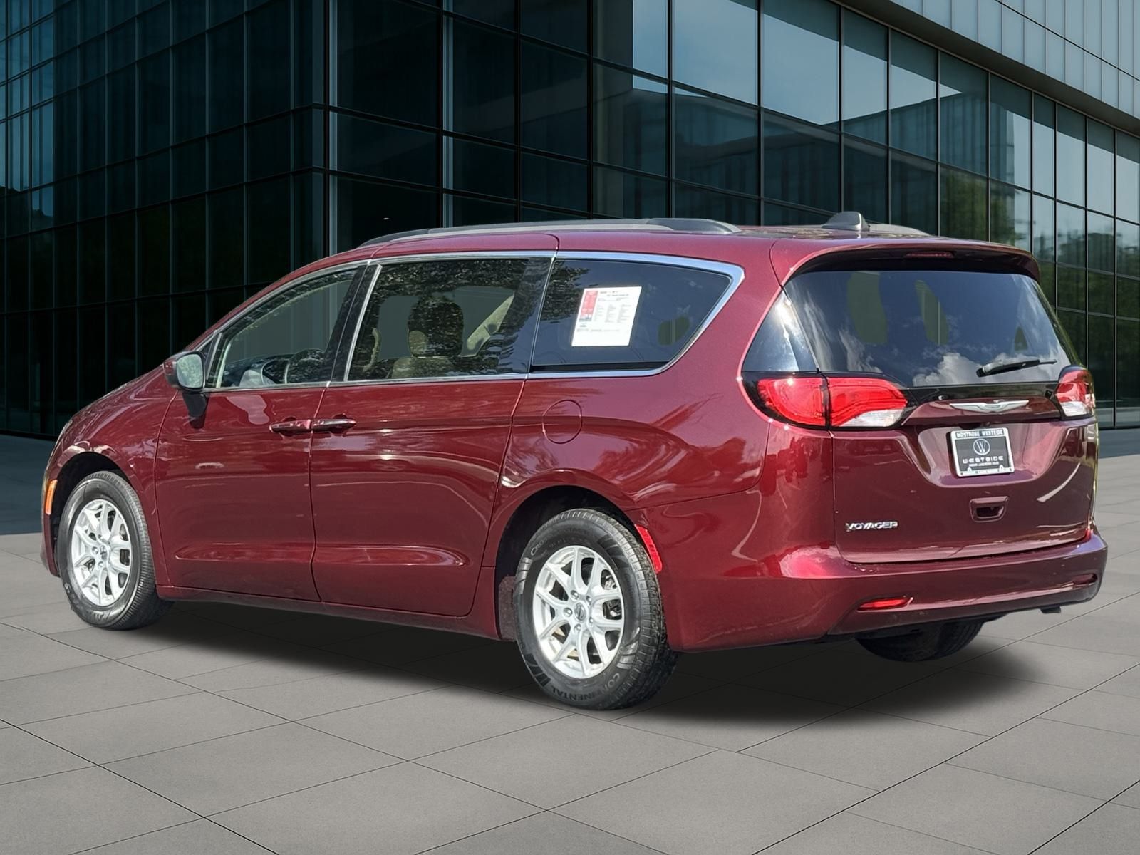 2021 Chrysler Voyager LXi photo 2