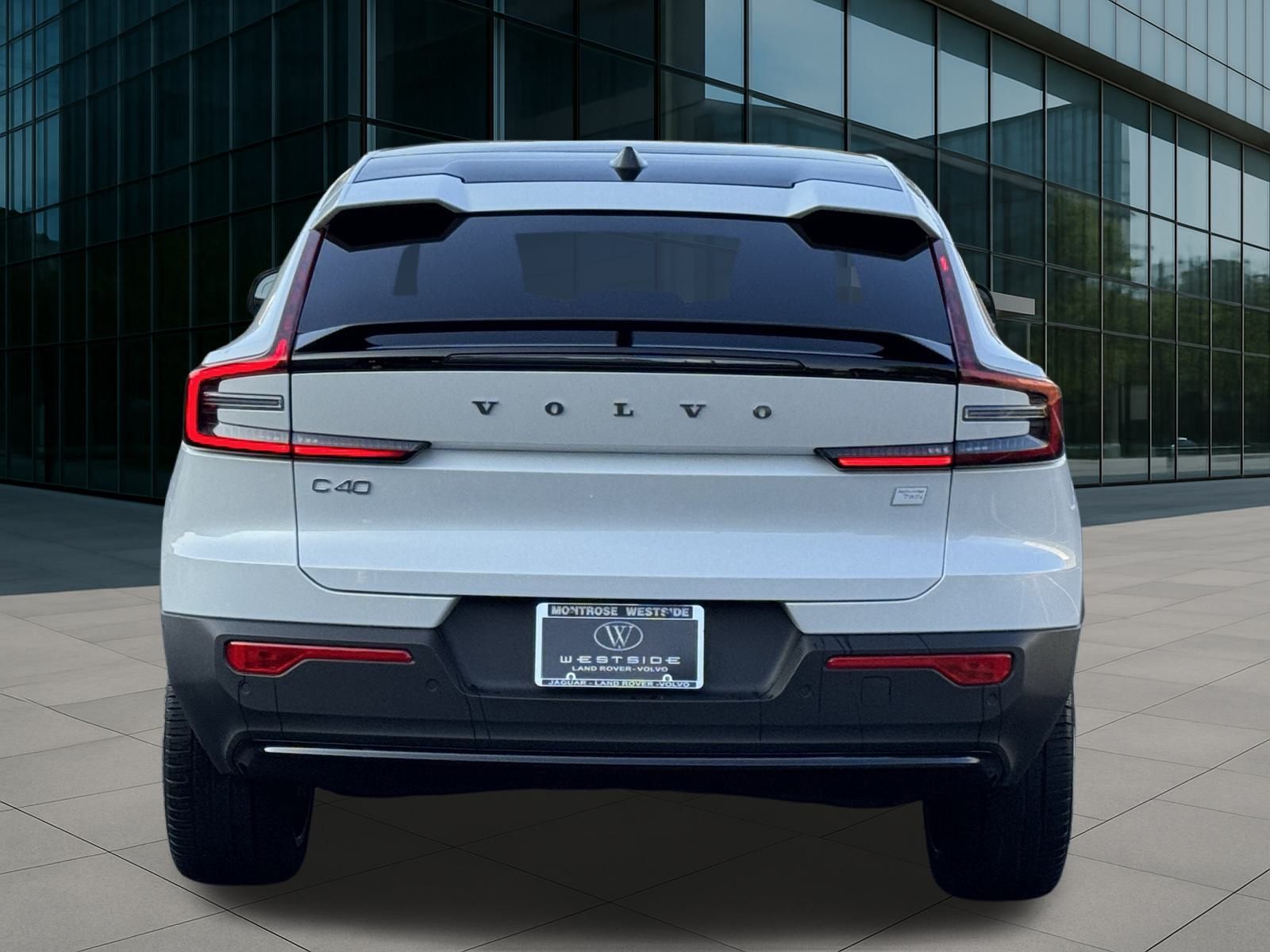 2023 Volvo C40 Recharge Ultimate photo 3