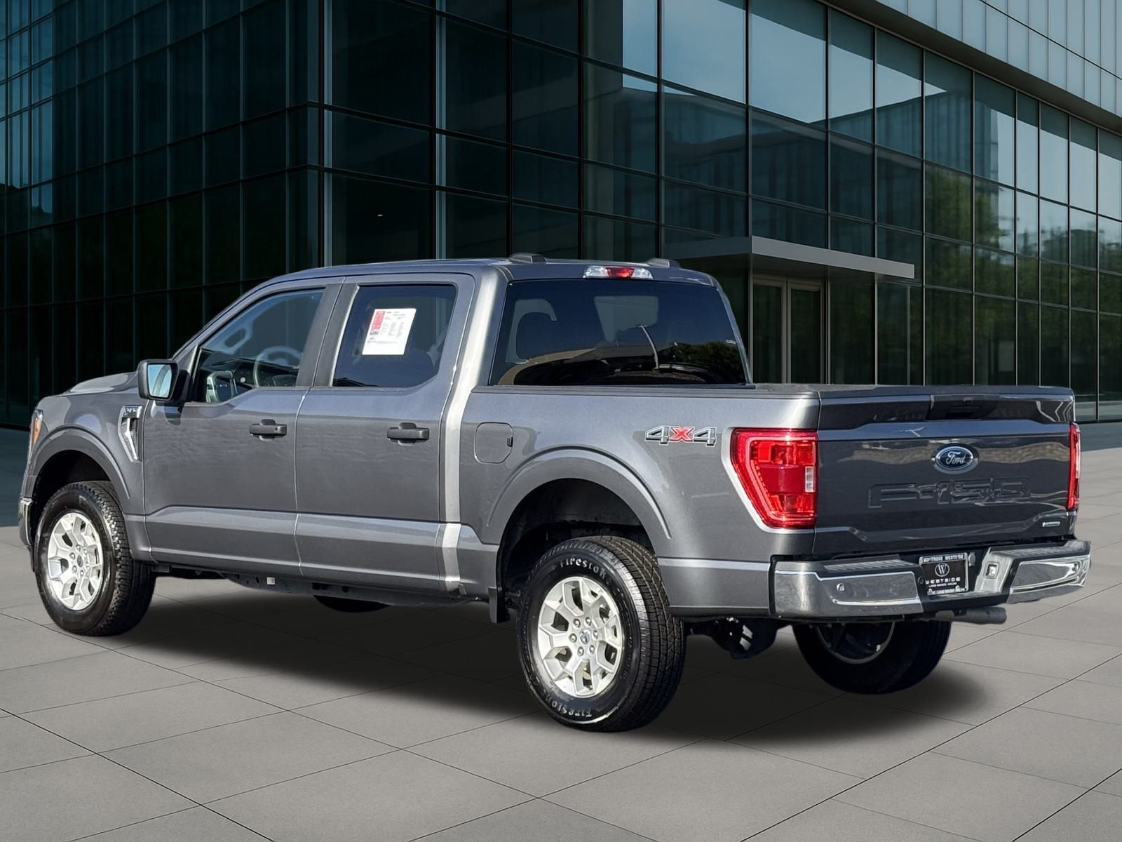 2023 Ford F-150 XLT photo 3