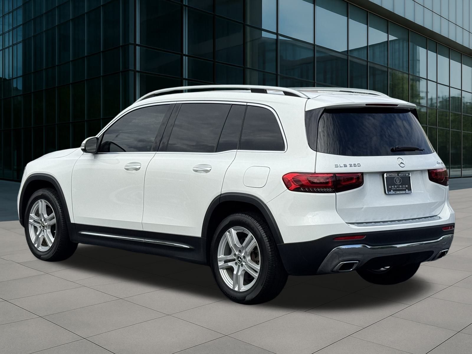 2020 Mercedes Benz GLB 250 4MATIC photo 3