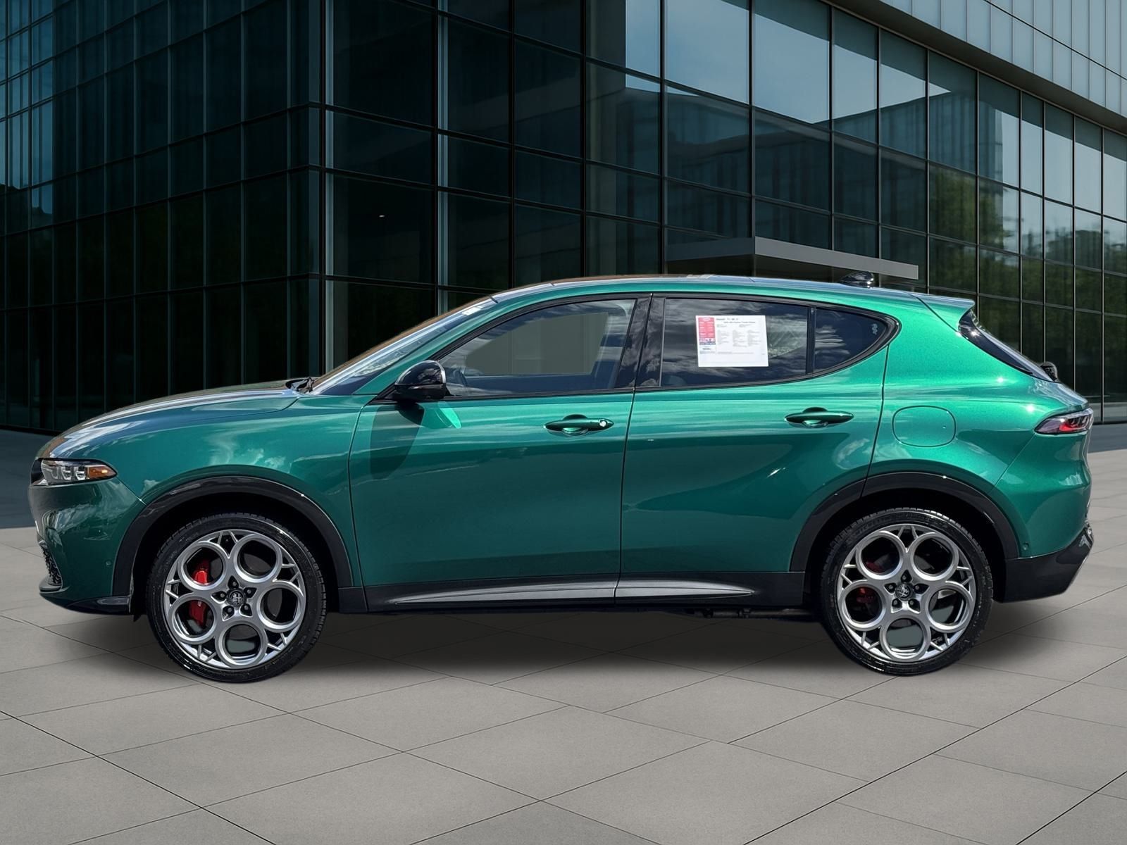 2024 Alfa Romeo Tonale Veloce photo 2