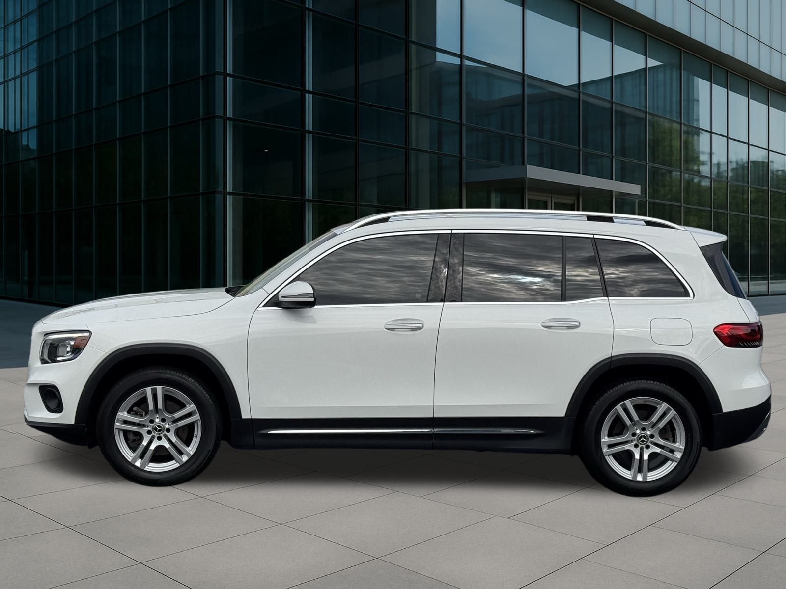 2020 Mercedes Benz GLB 250 4MATIC photo 2