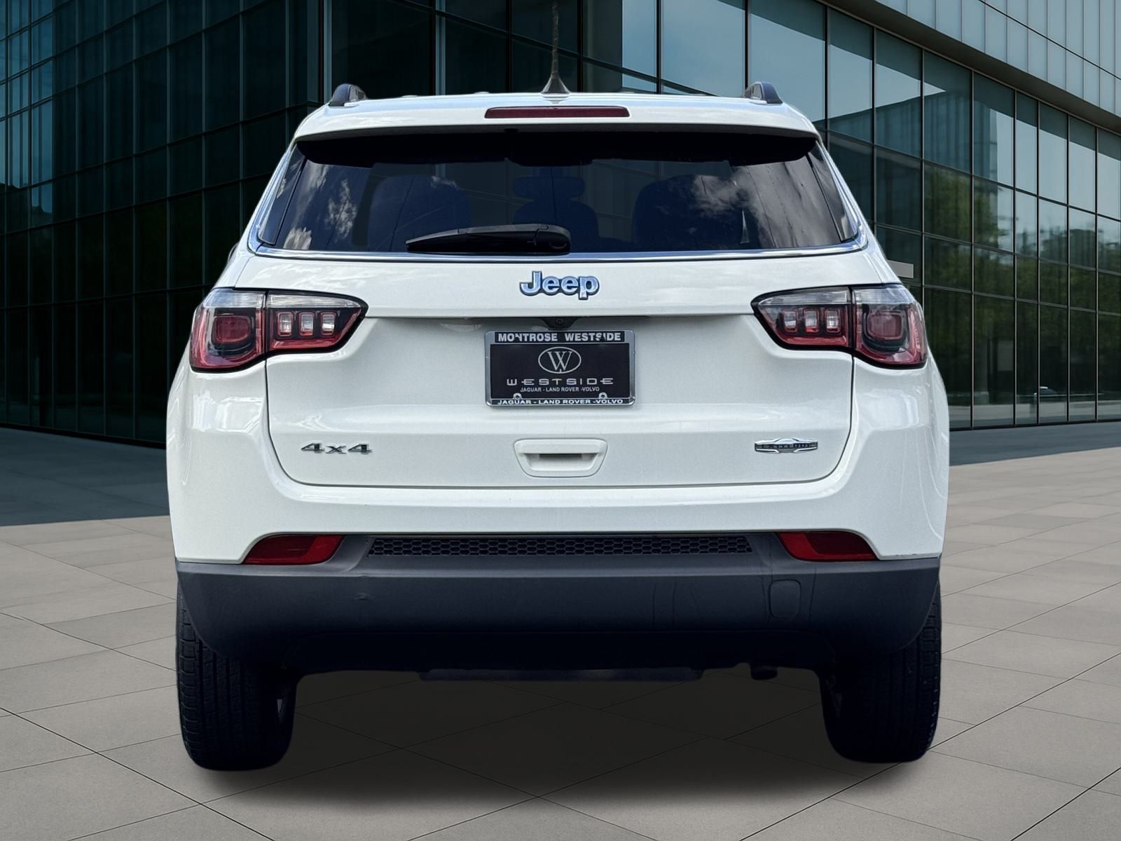 2017 Jeep Compass Latitude photo 3