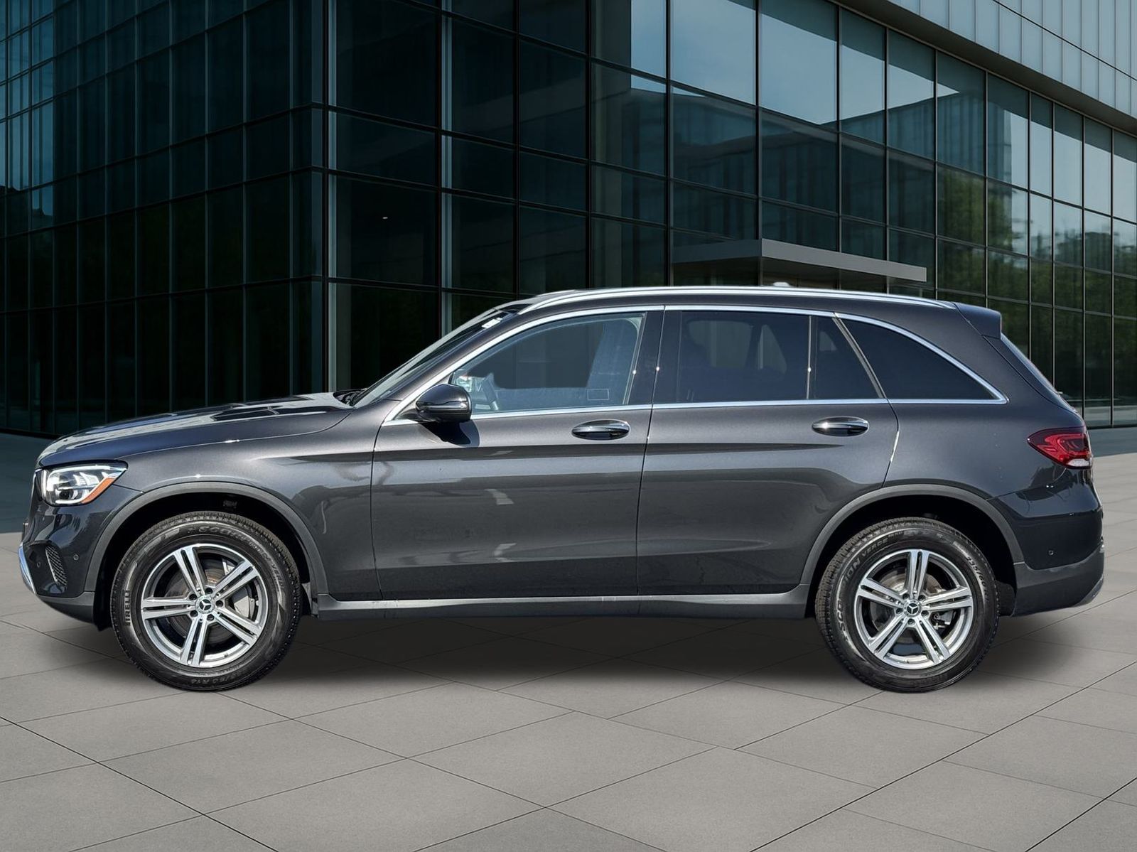 2022 Mercedes Benz GLC 300 4MATIC photo 2