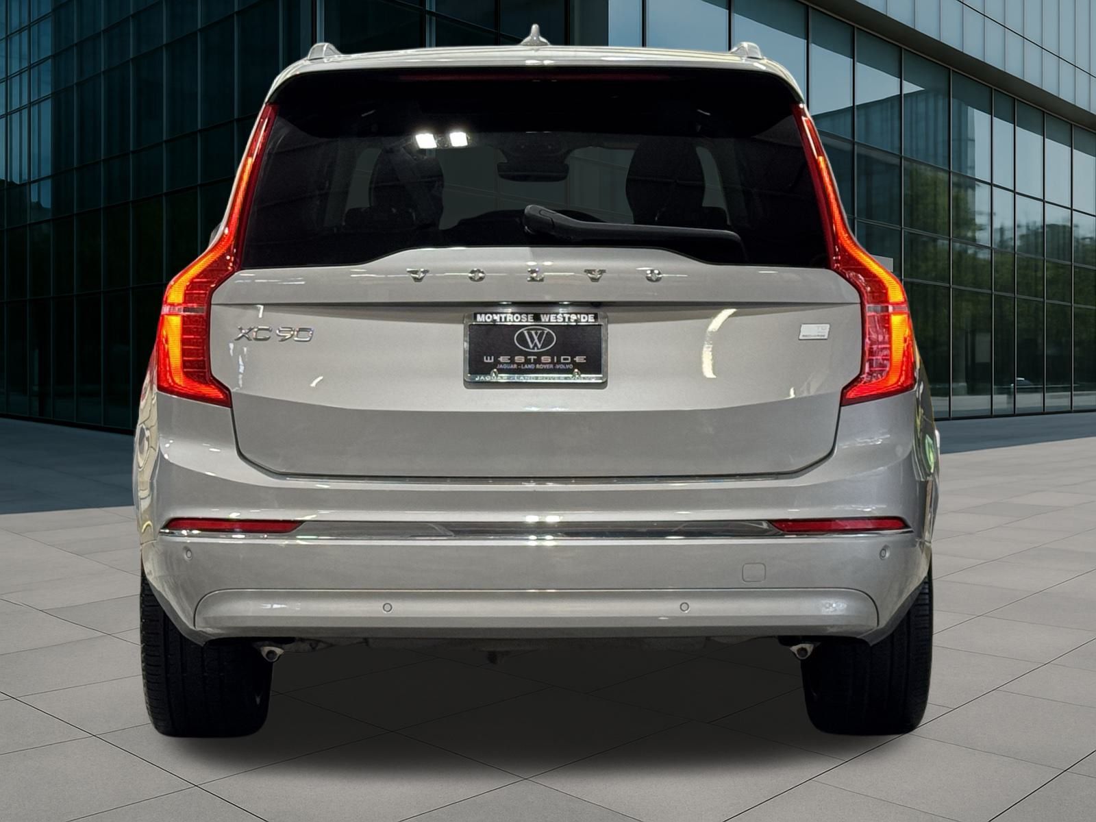 2024 Volvo XC90 Recharge T8 Core photo 2