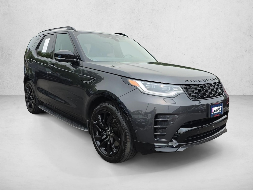 Used 2025 Land Rover Discovery Dynamic SE Sport Utility