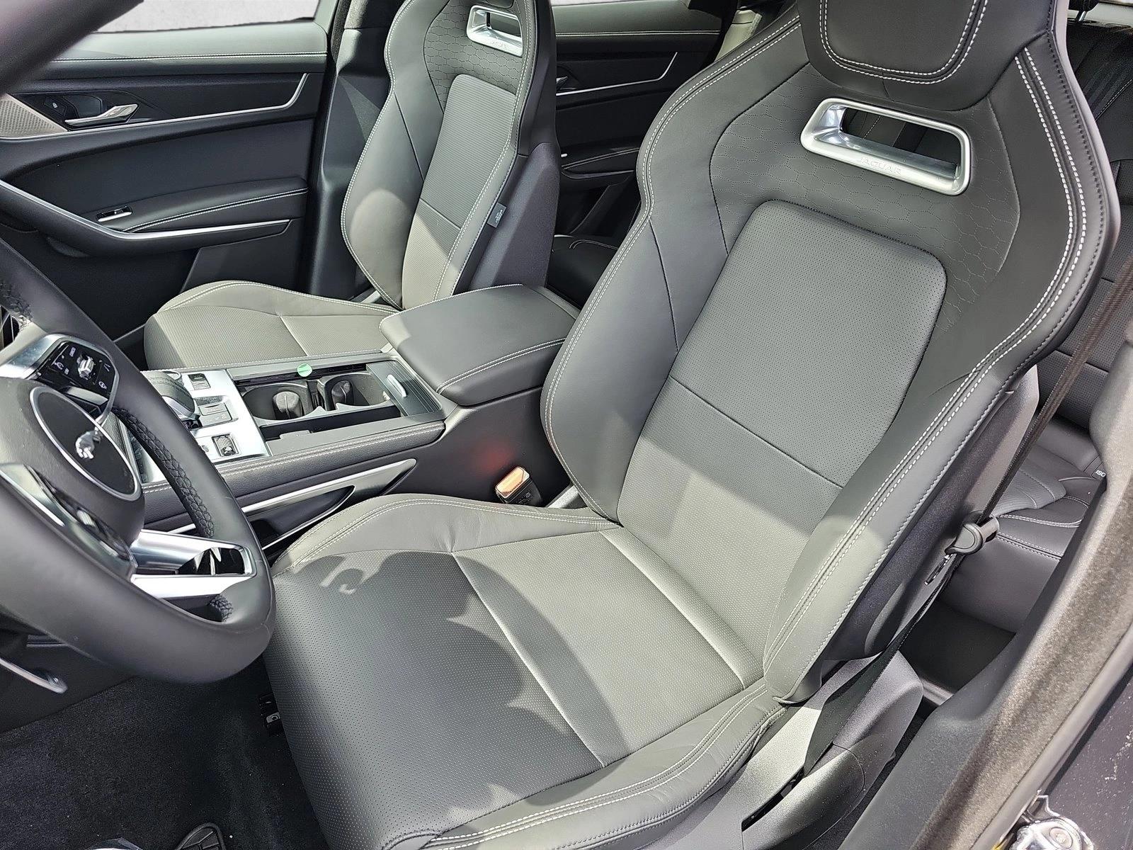 2026 Jaguar F-Pace R-Dynamic S - Photo 9