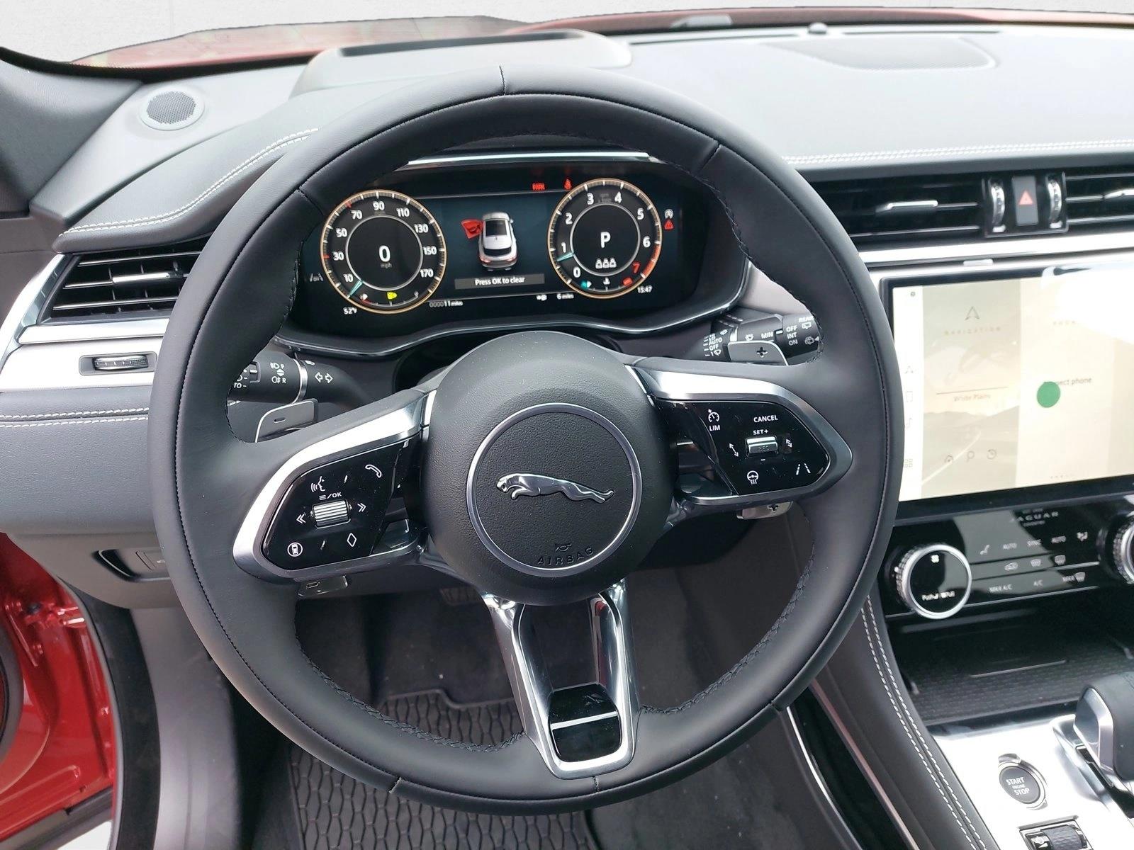 2026 Jaguar F-Pace R-Dynamic S - Photo 15