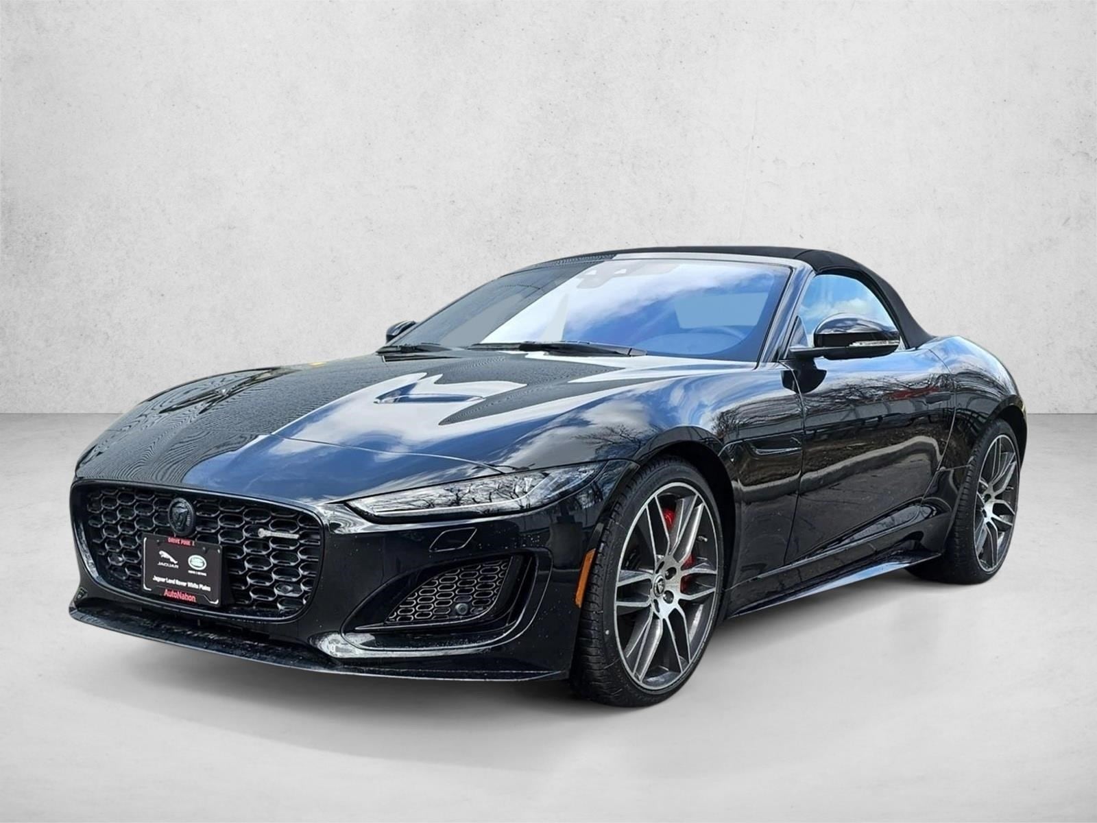 2024 Jaguar F-TYPE P450 R-Dynamic Convertible's photo