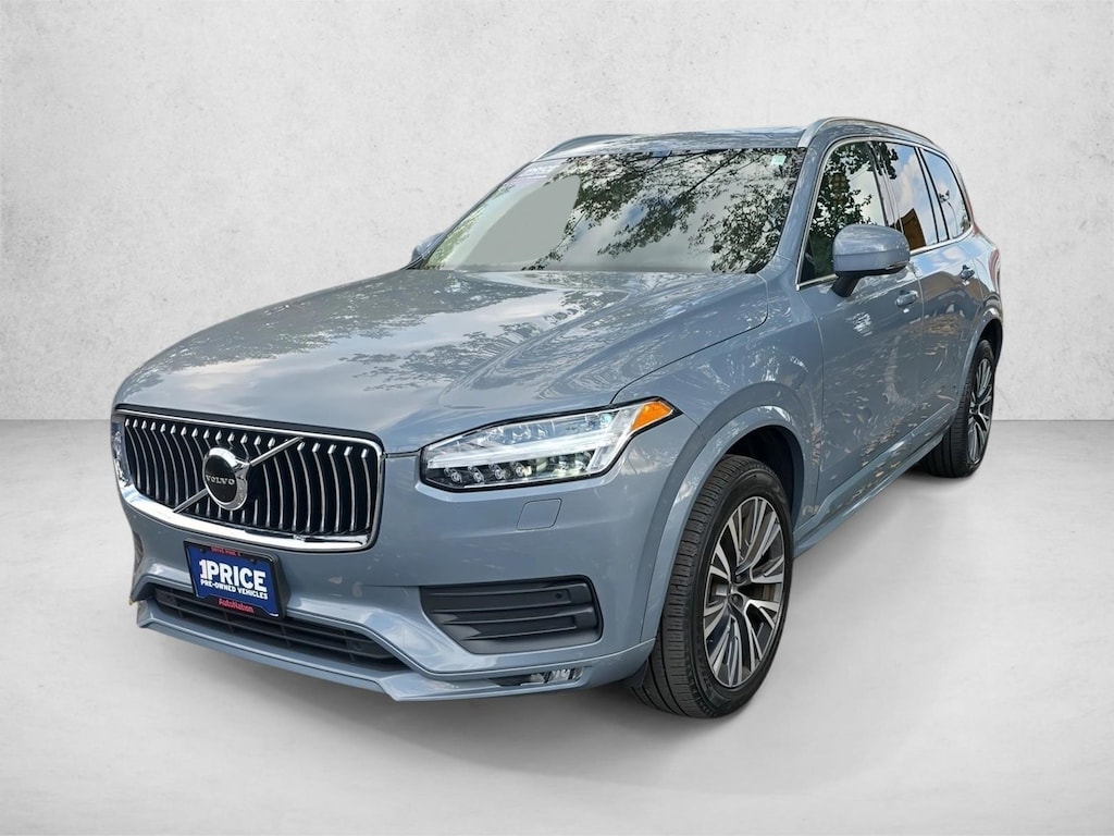 Used 2022 Volvo XC90 Momentum Sport Utility