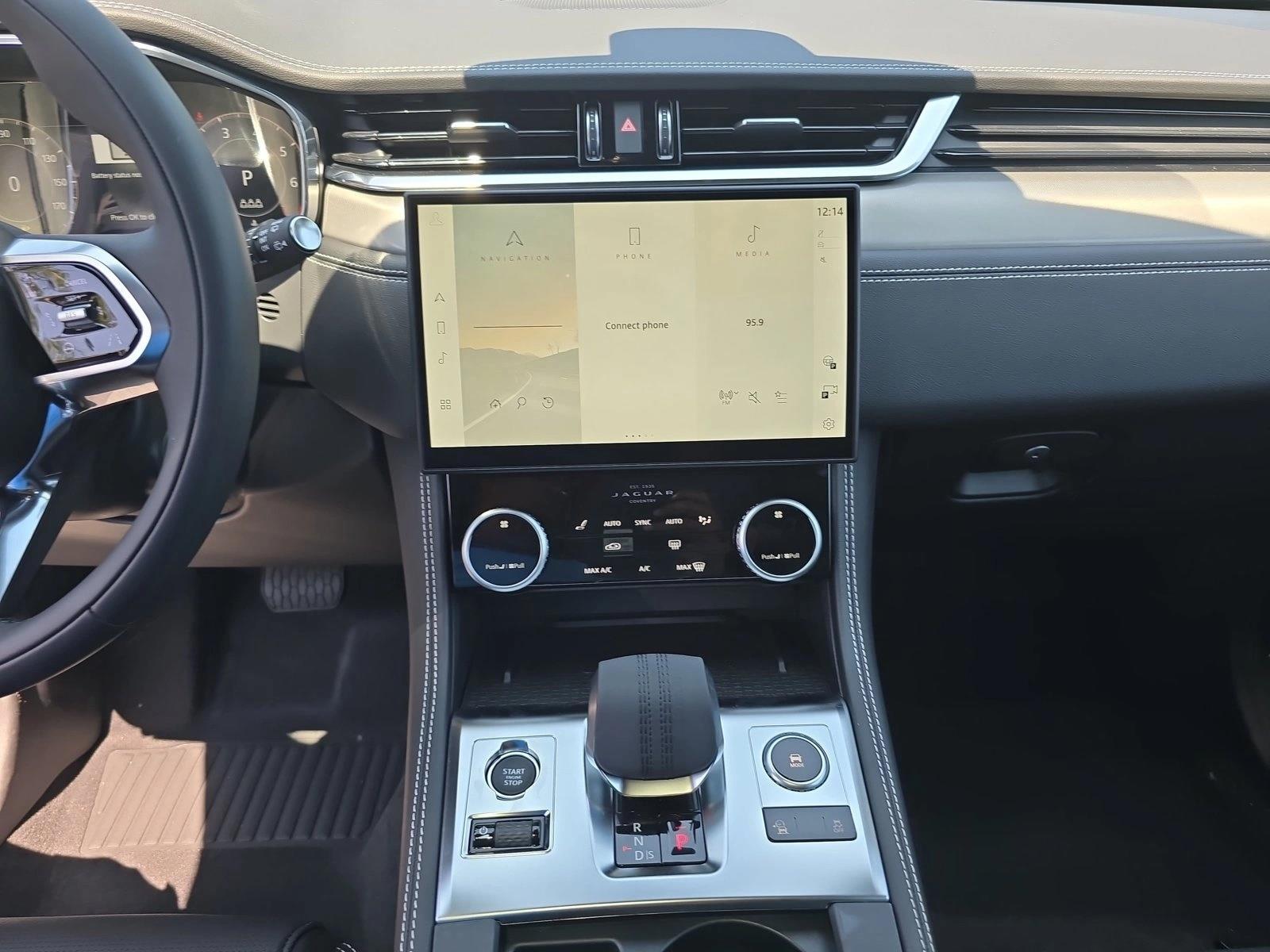 2026 Jaguar F-Pace R-Dynamic S - Photo 19