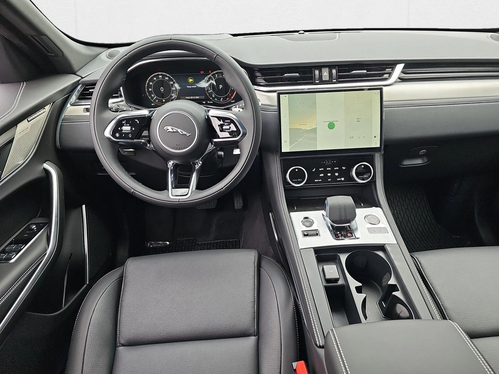 2026 Jaguar F-Pace R-Dynamic S - Photo 13