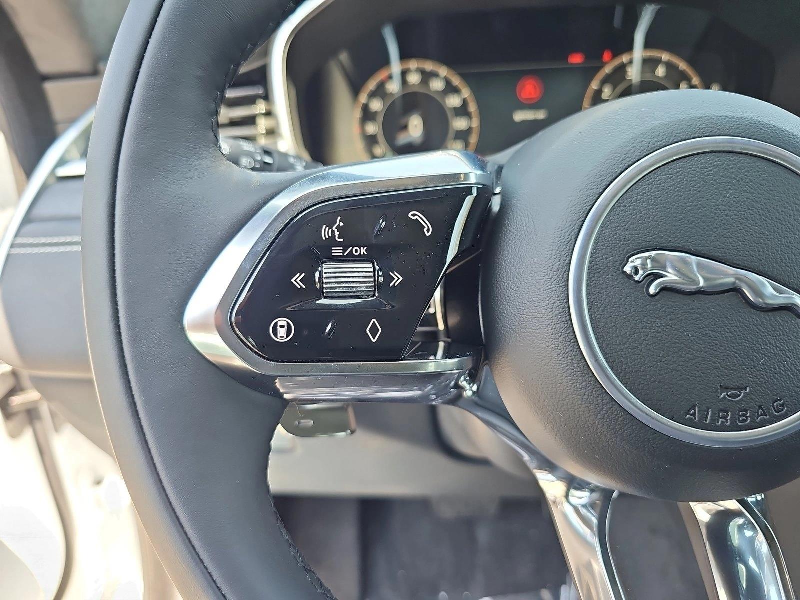 2026 Jaguar F-Pace R-Dynamic S - Photo 14