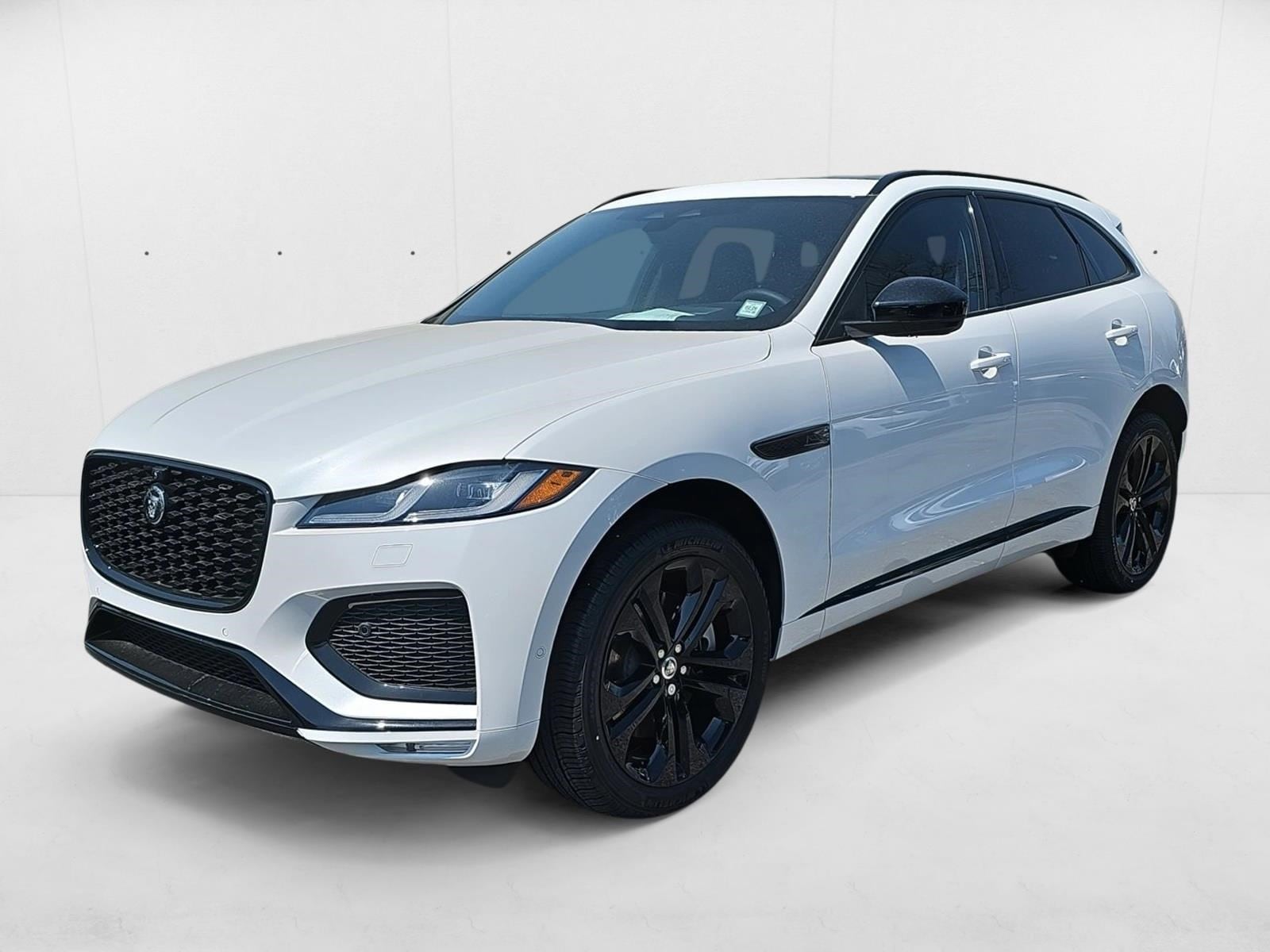 2026 Jaguar F-PACE P250 R-Dynamic S's photo