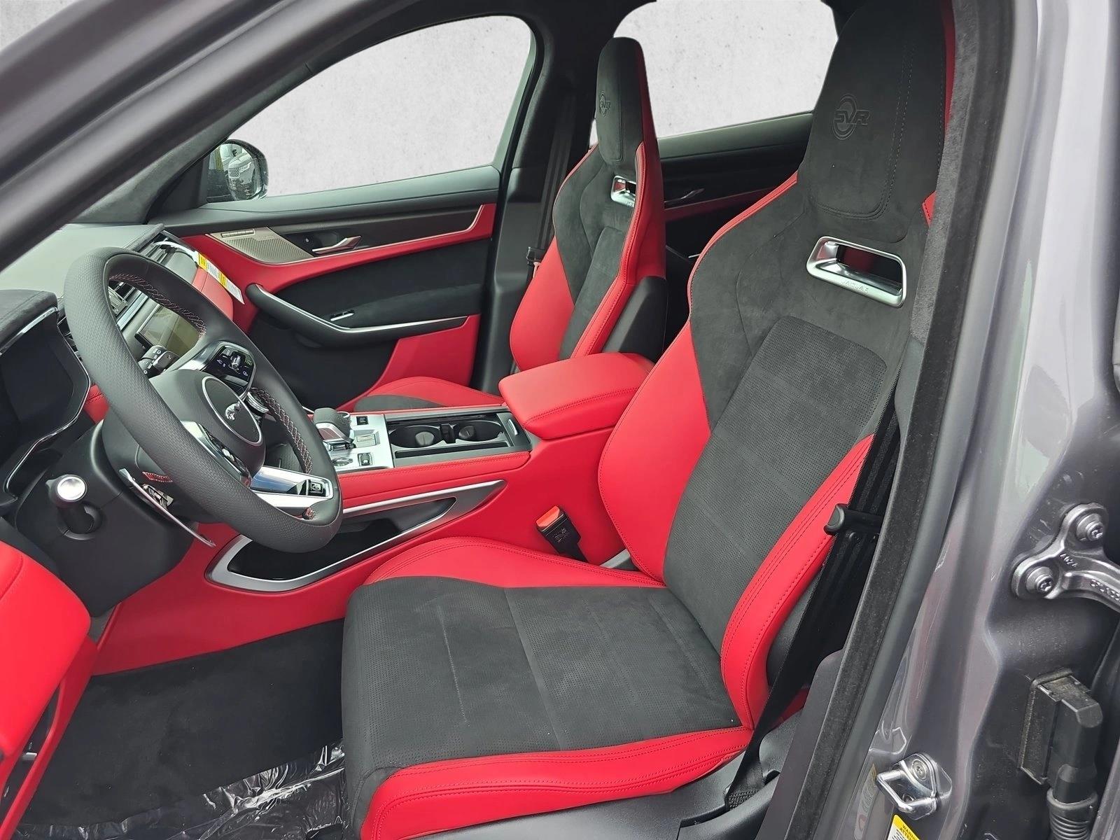 2026 Jaguar F-Pace SVR - Photo 15