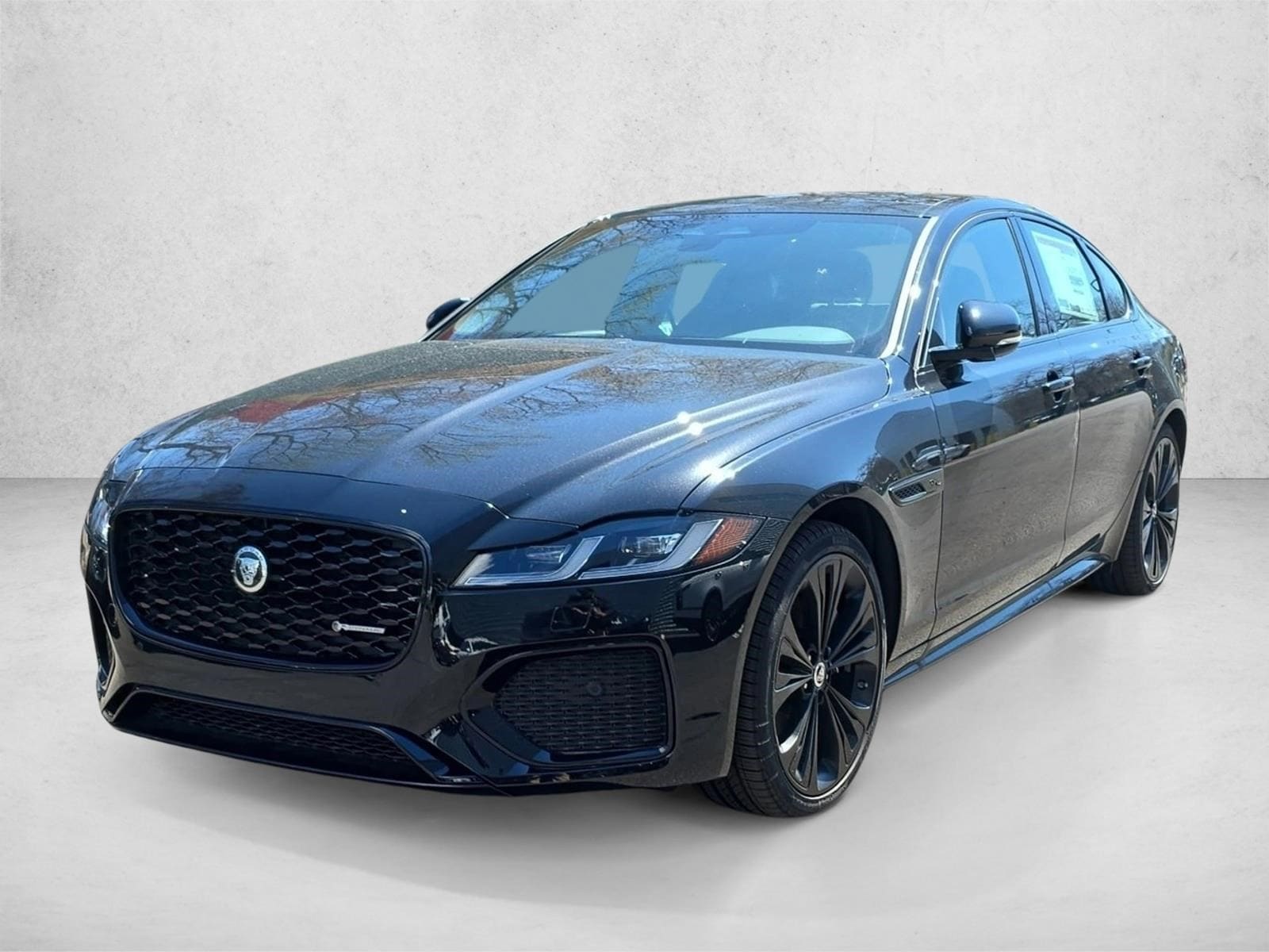 2024 Jaguar XF R-Dynamic SE