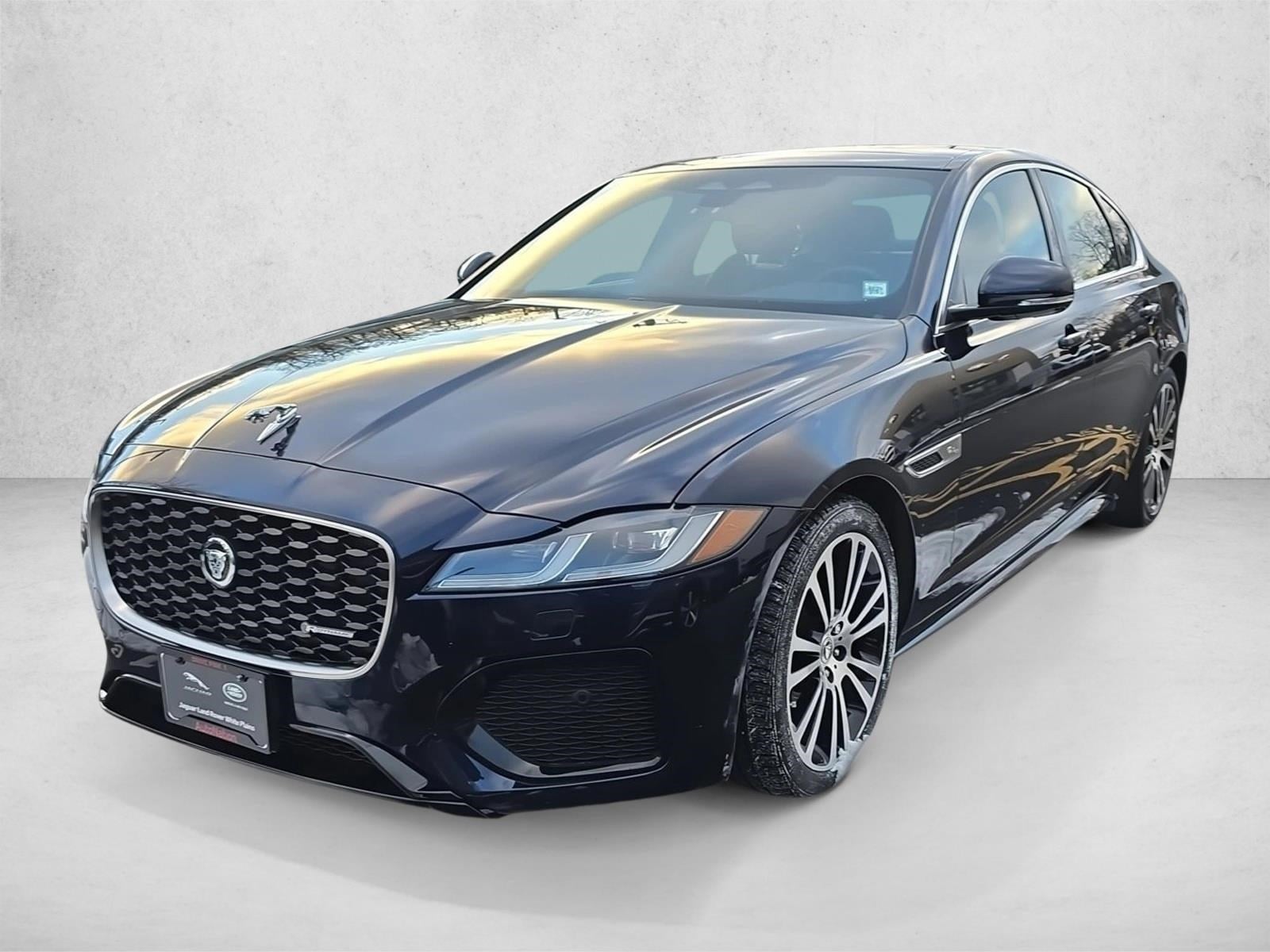 2024 Jaguar XF R-Dynamic SE