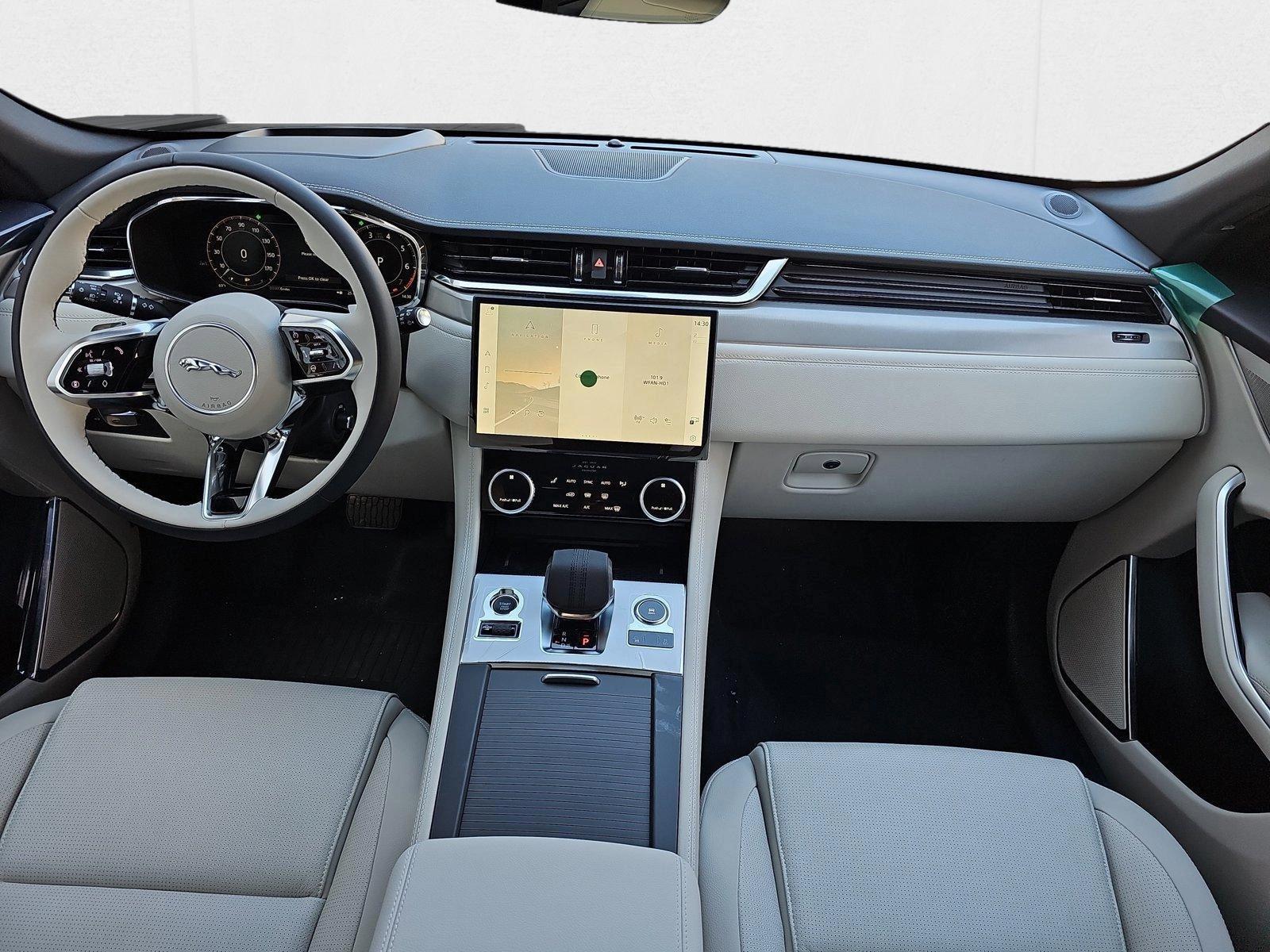 2026 Jaguar F-Pace R-Dynamic S - Photo 9