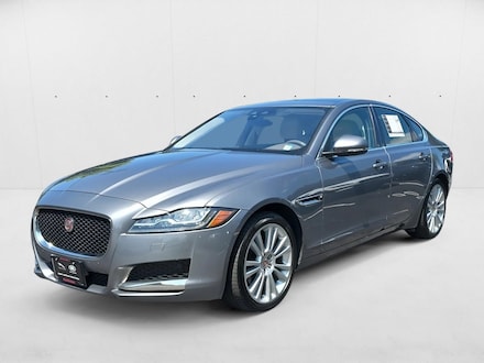 2020 Jaguar XF 25t Premium 4dr Car