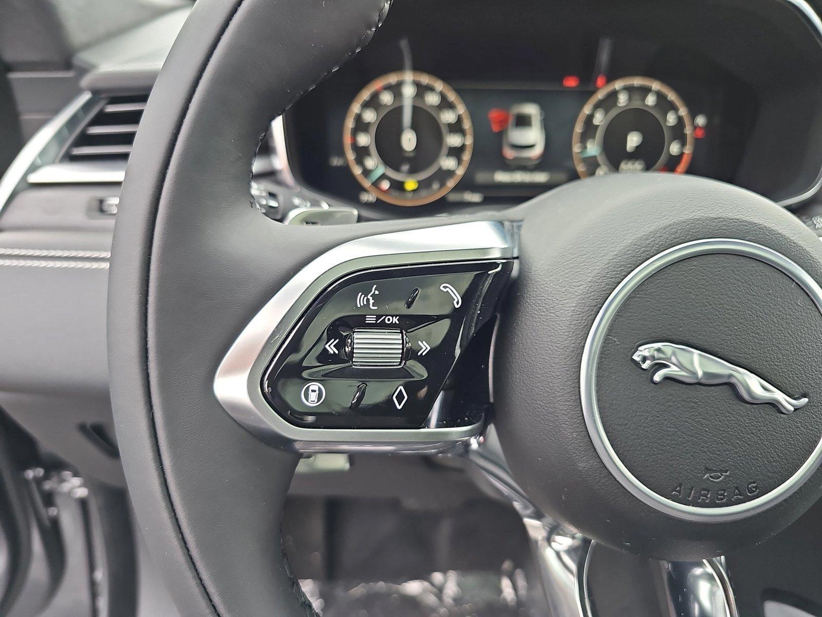 2026 Jaguar F-Pace R-Dynamic S - Photo 15